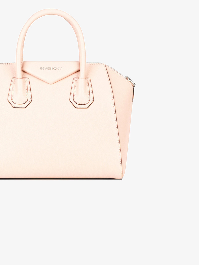 Small Antigona bag in grained leather 7