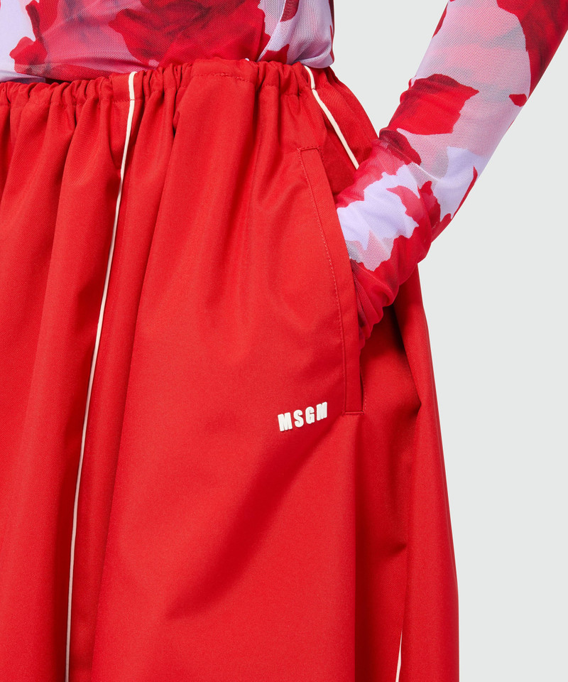 Long red nylon skirt with contrasting piping 5