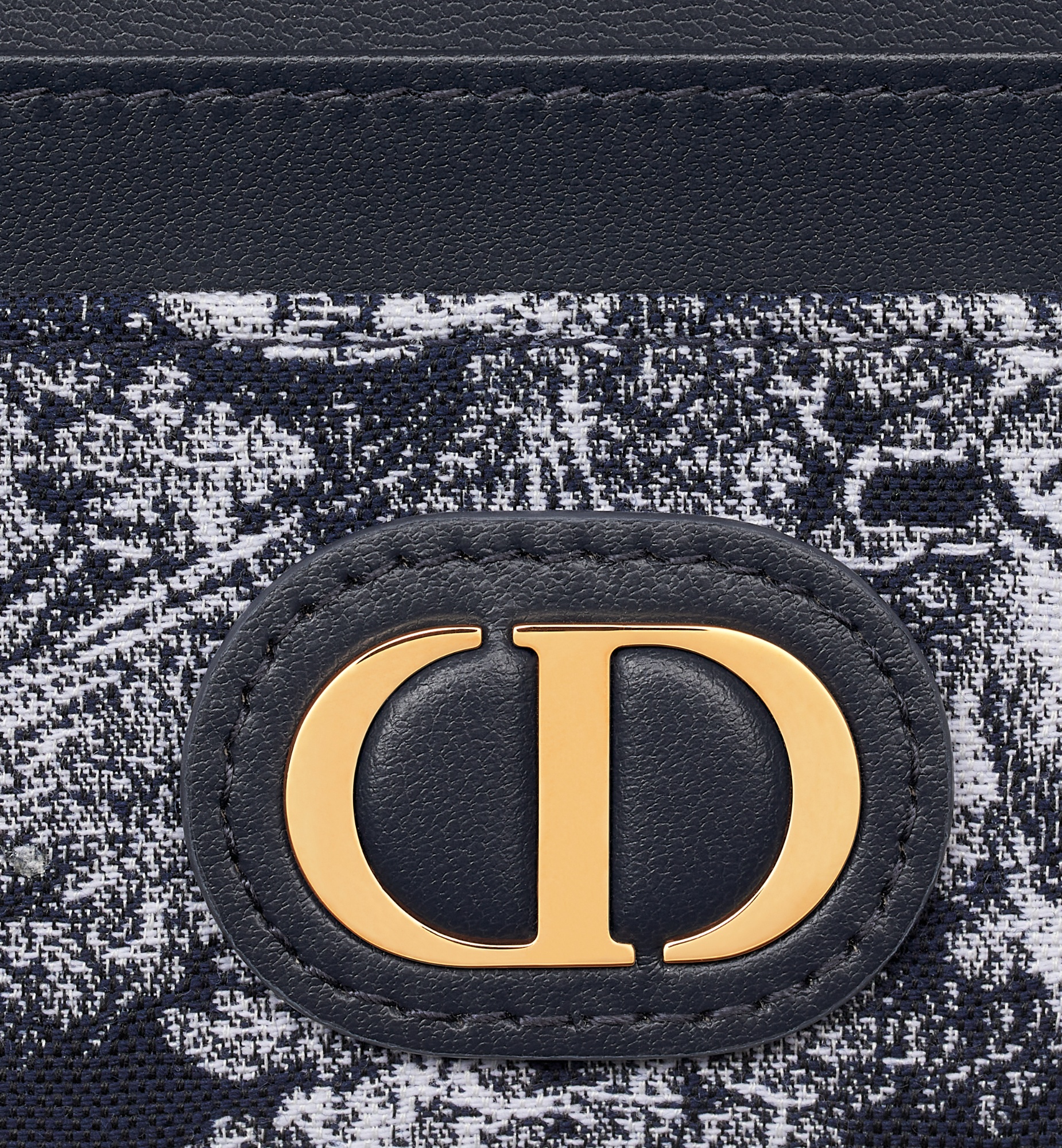 Dior 30 Montaigne Freesia Card Holder | REVERSIBLE