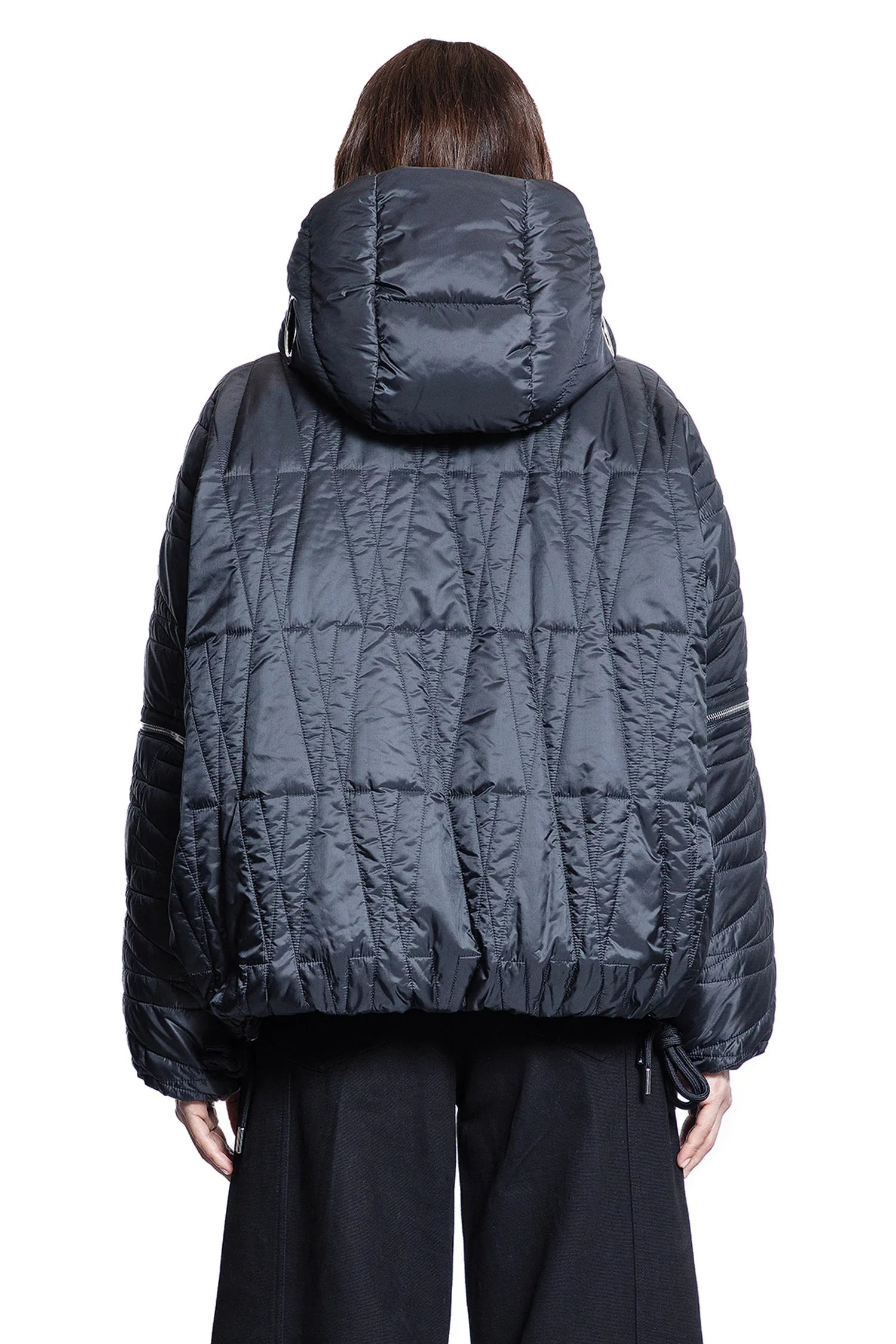 Willow-Smith-Collaboration-Haissa-Short-Down-Jacket - 3