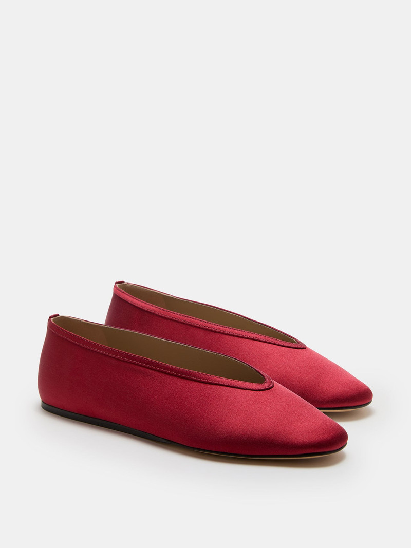LE MONDE BÉRYL Luna Slipper / Tomato Satin outlook