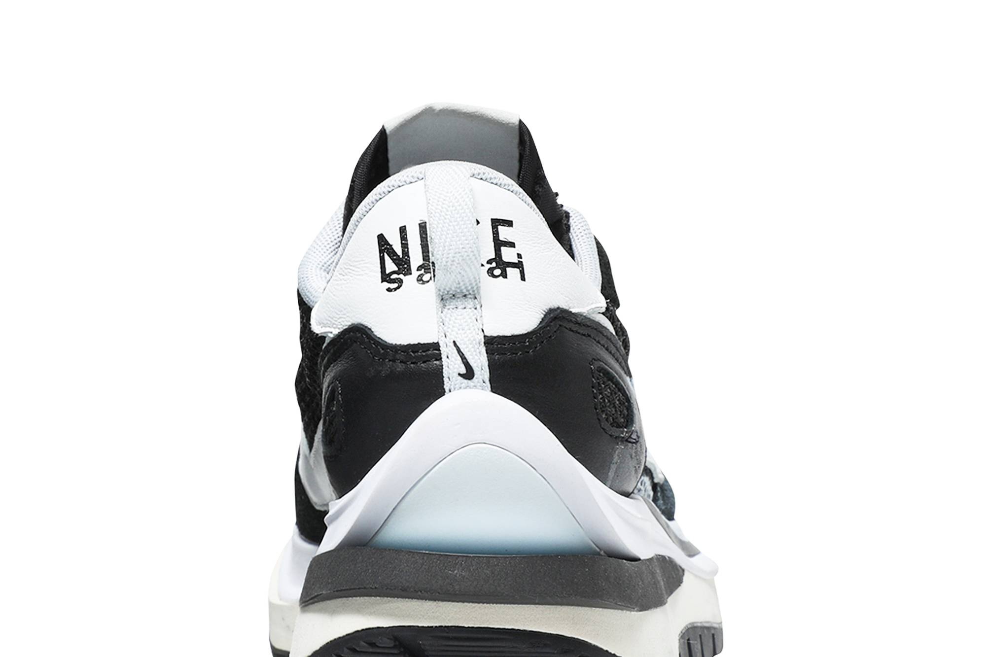 sacai x VaporWaffle 'Black White' - 7