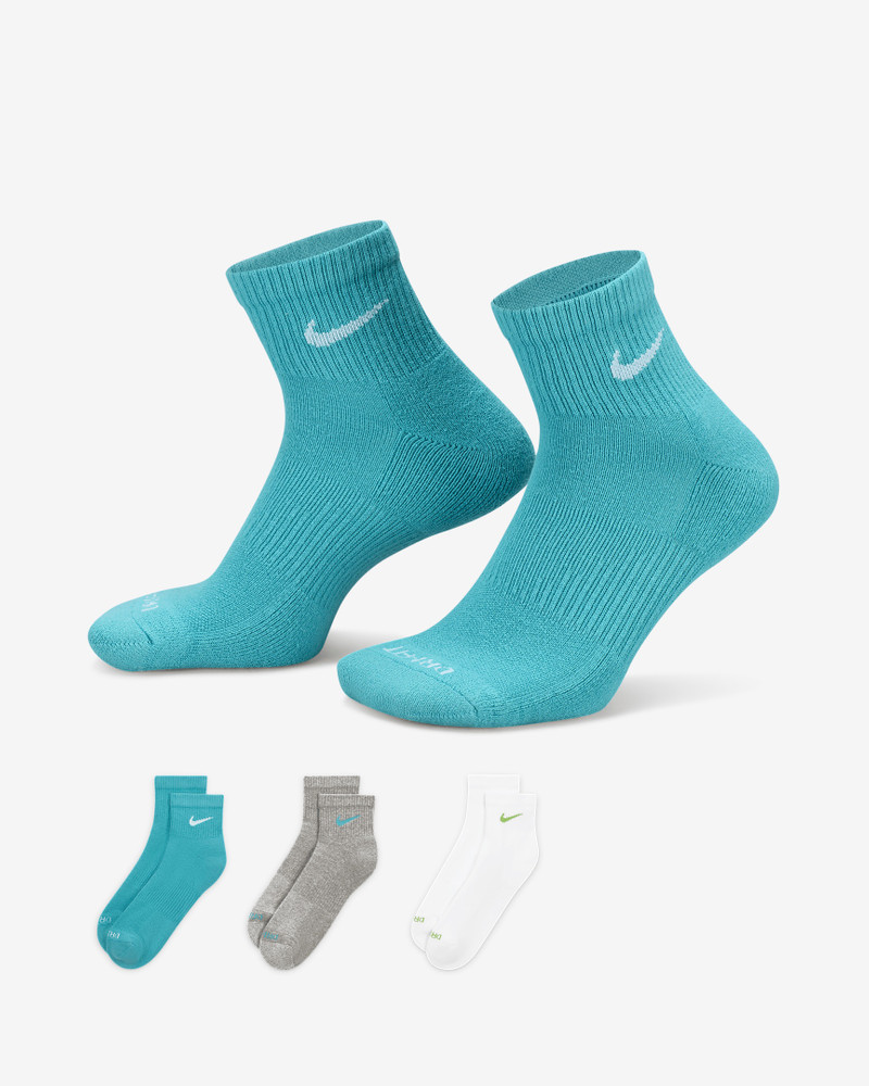 Nike Everyday Plus Cushioned Training Ankle Socks (3 Pairs) 1