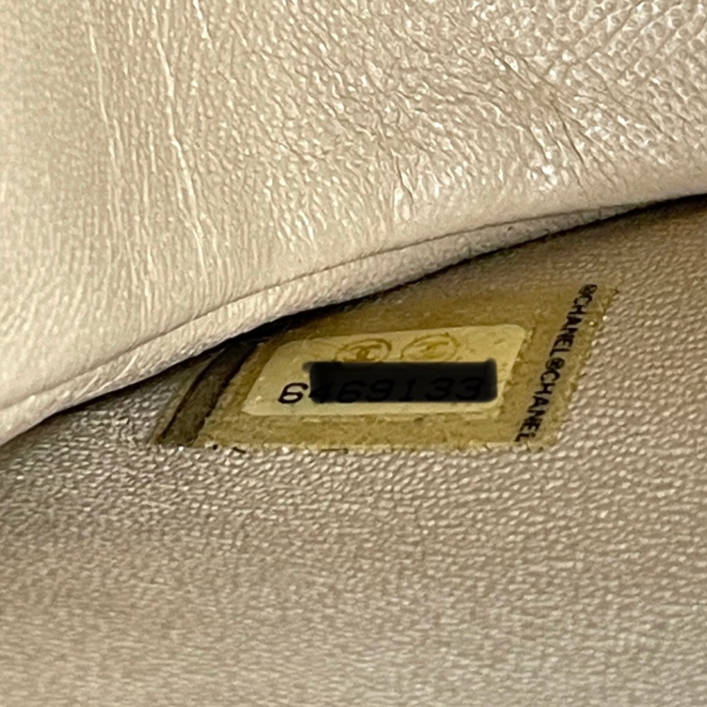 Chanel No.6 Chocolate Bar Flap Shoulder Bag - 11