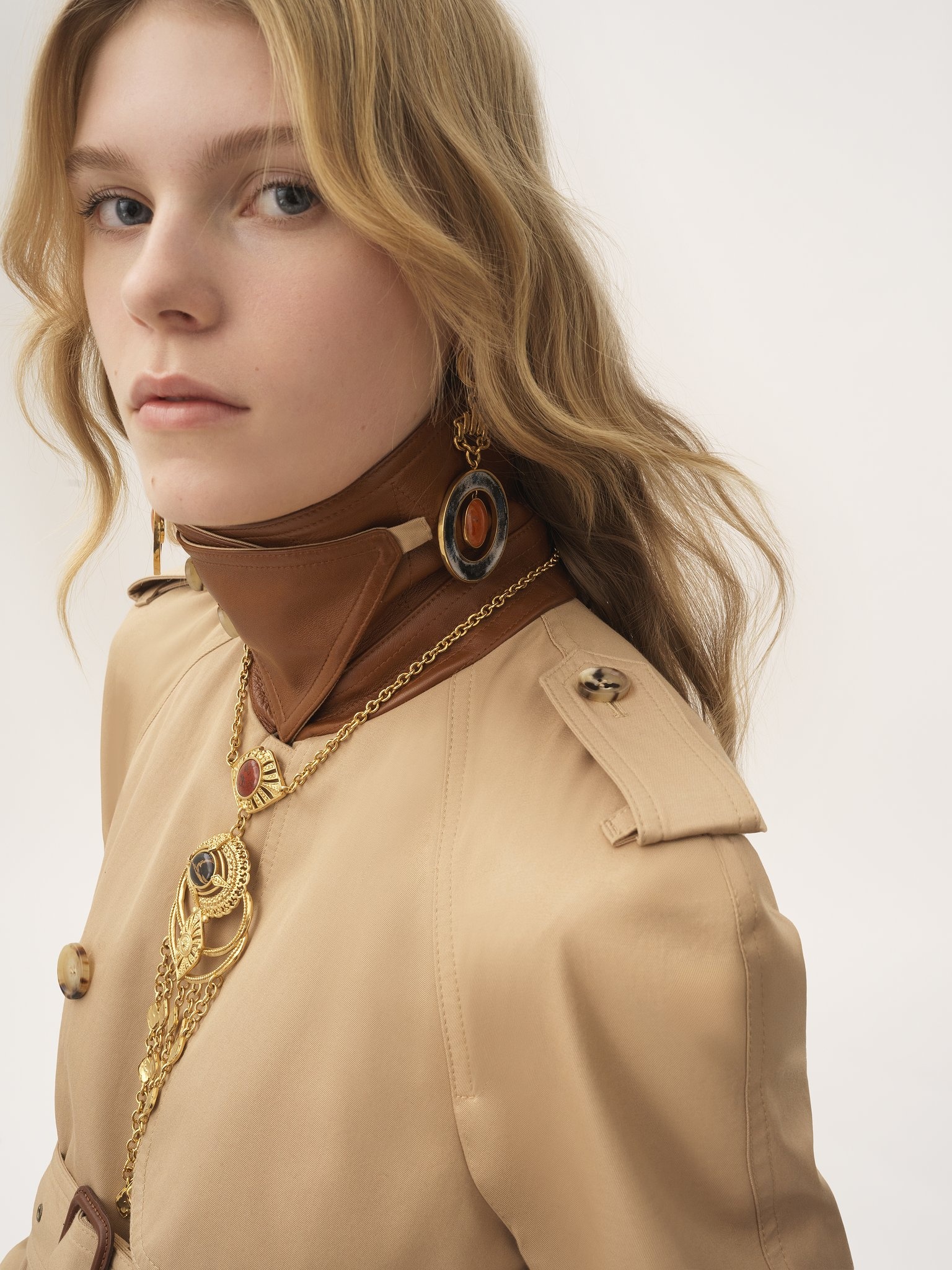 SHORT TRENCH COAT IN COTTON GABARDINE - 4
