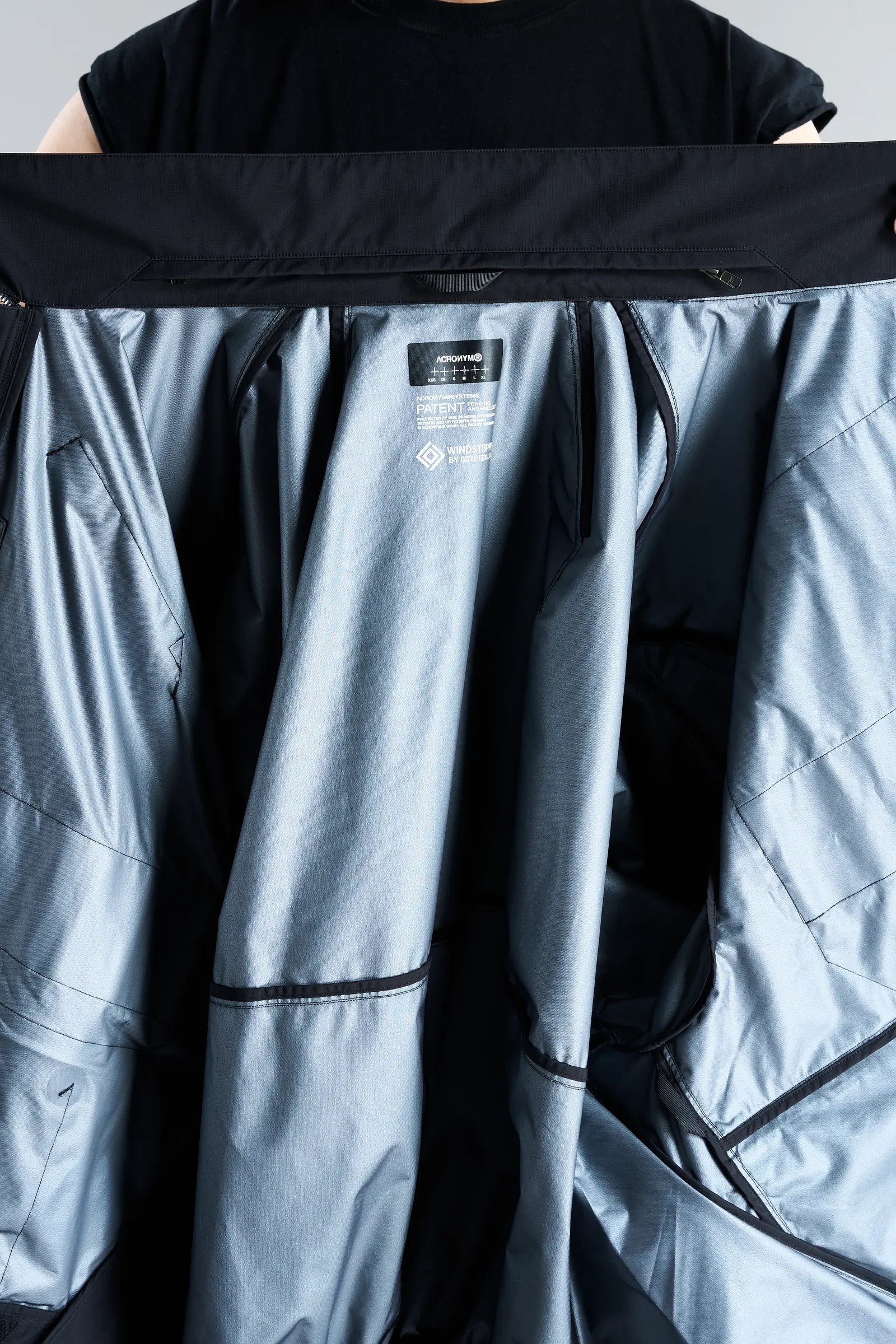 J123TS-WS 3L Windstopper® Tec Sys Interops Jacket Black - 25