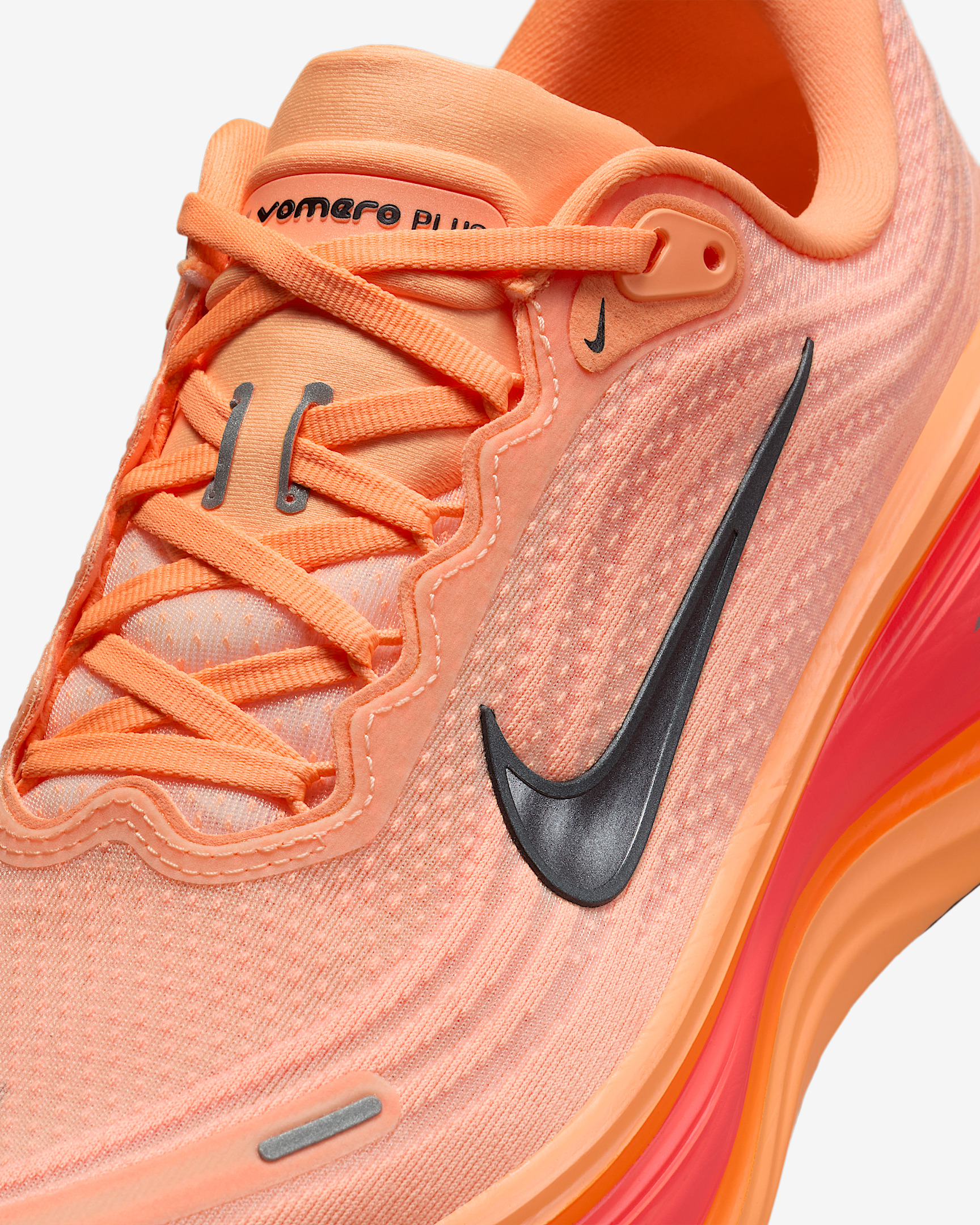 Nike Vomero Plus Men's Road Running Shoes - 7