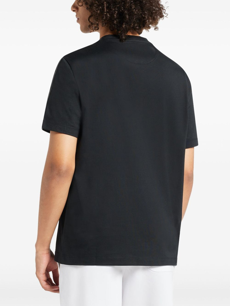 logo t-shirt 3