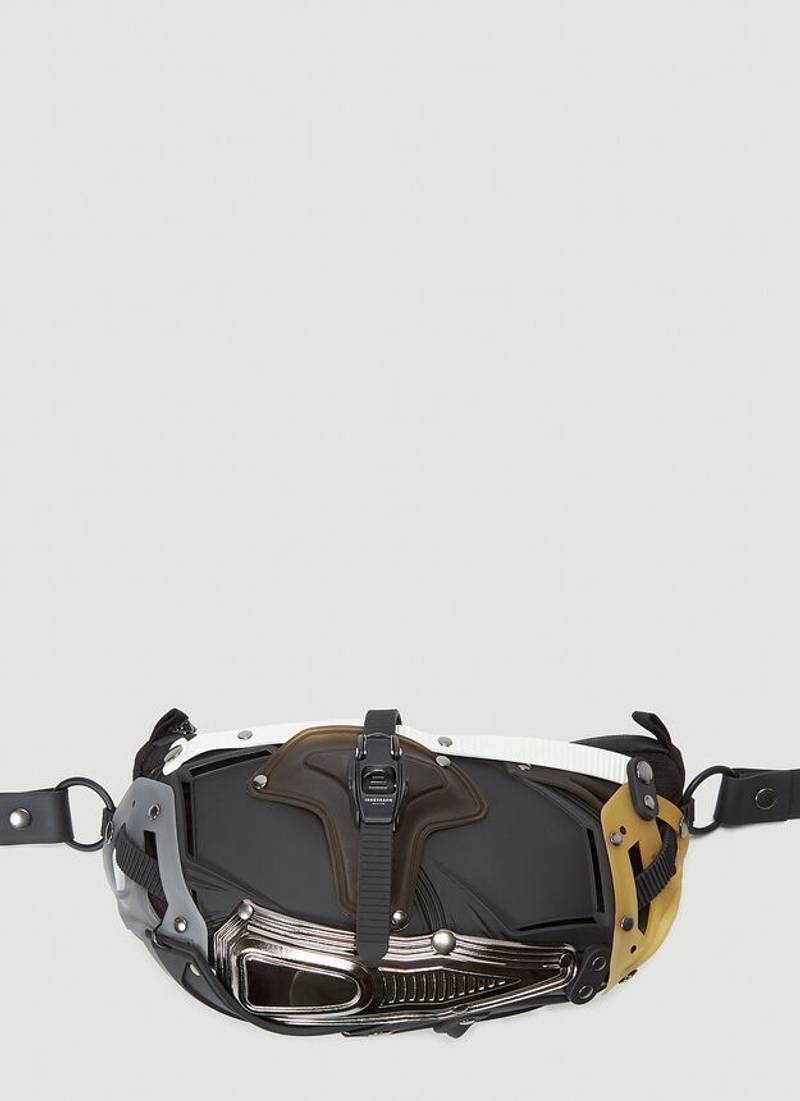 I30 Belt Bag in Black 1