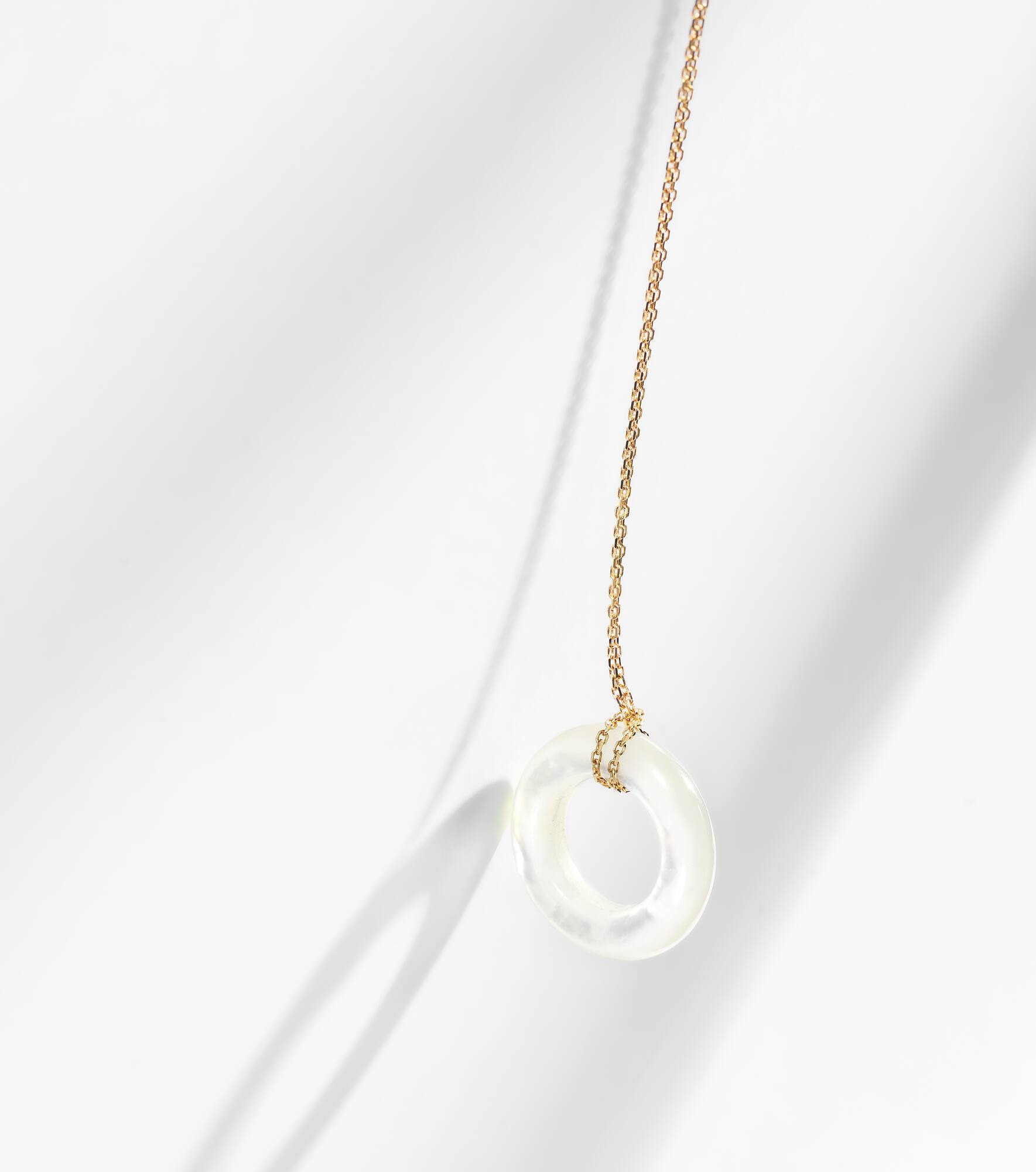 14kt gold pendant necklace with mother-of-pearl - 5