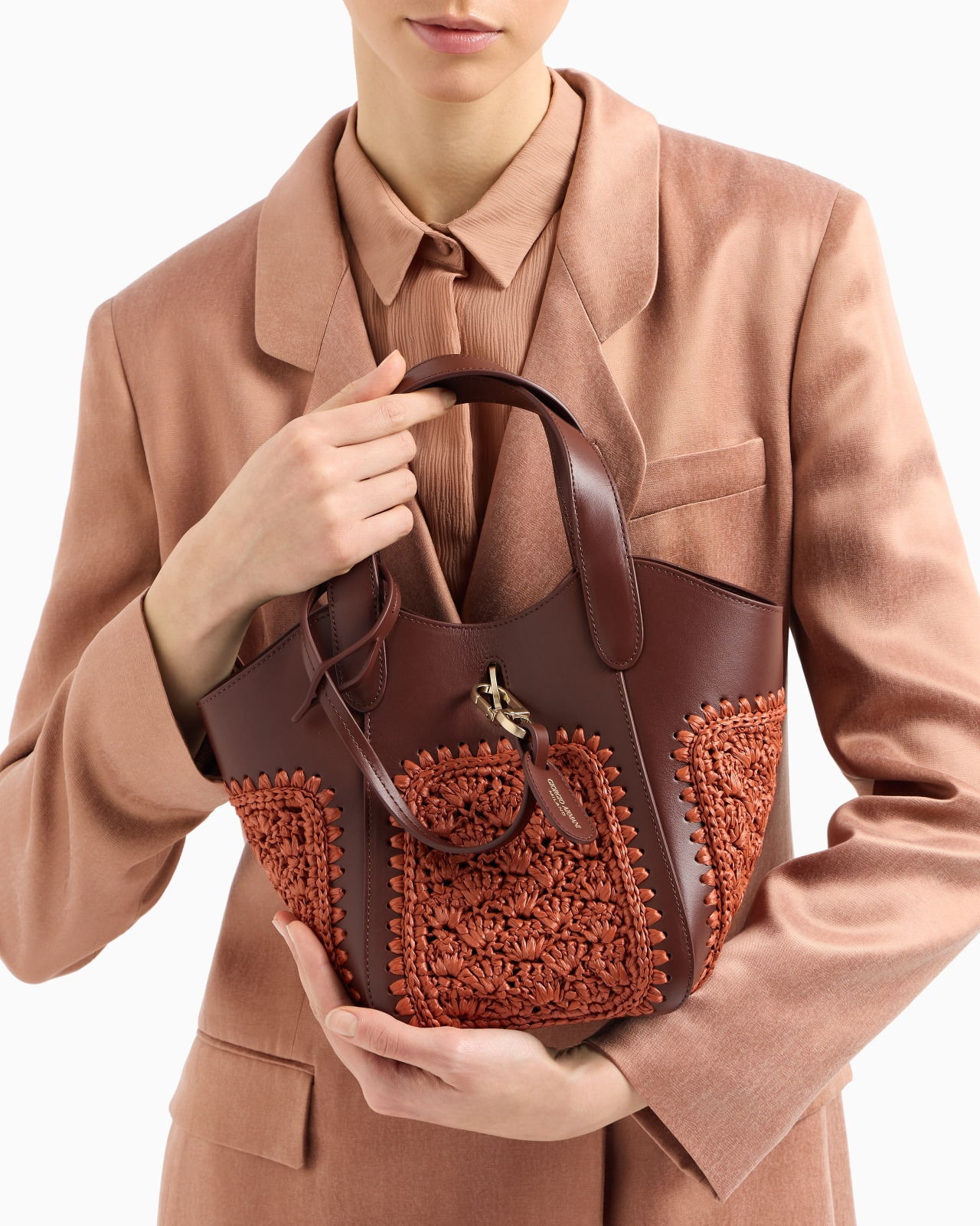 SMALL HANDBAG IN LEATHER AND FAN-STITCH RAFFIA - 7