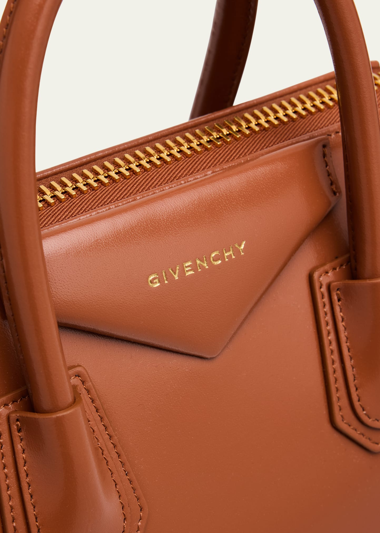 Antigona Small Top-Handle Bag in Box Leather - 5
