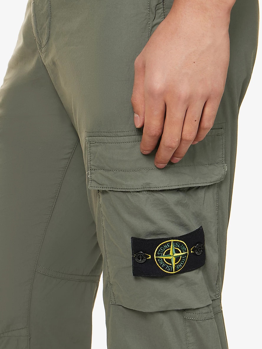 Logo-badge tapered-leg stretch-cotton cargo trousers - 5