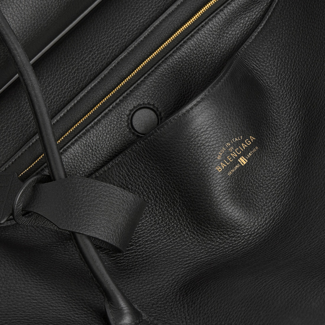 Women's Carrie Carry All Bag in Black - 5