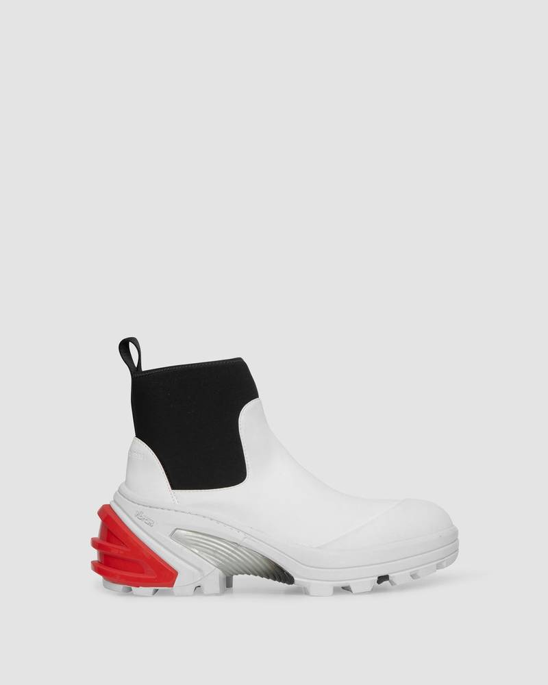 MID BOOT WITH VIBRAM SOLE 1