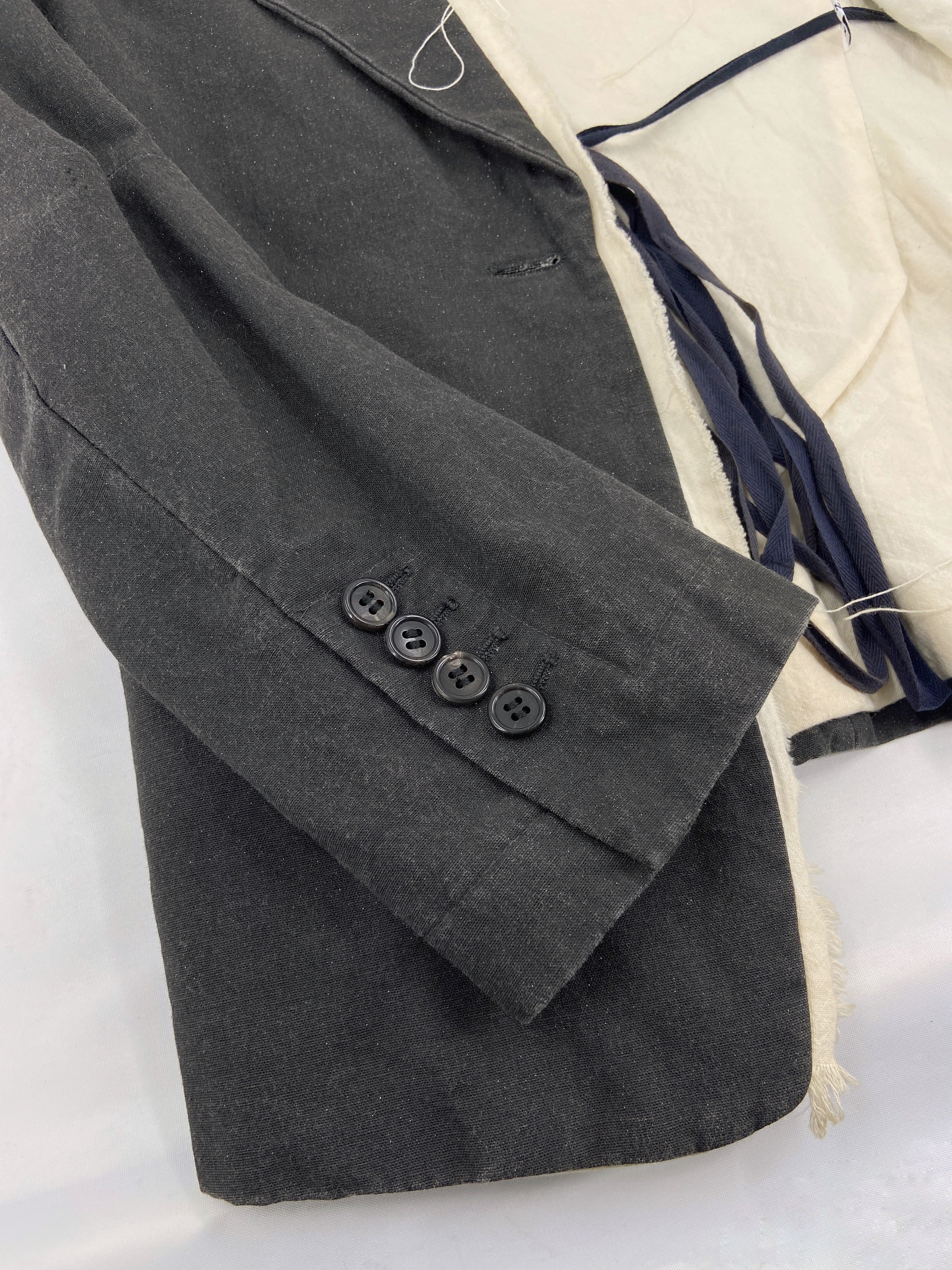 Ann Demeulemeester Fall 2000 Distressed Bondage Glitter Blazer with Exposed Lining 36 - 9
