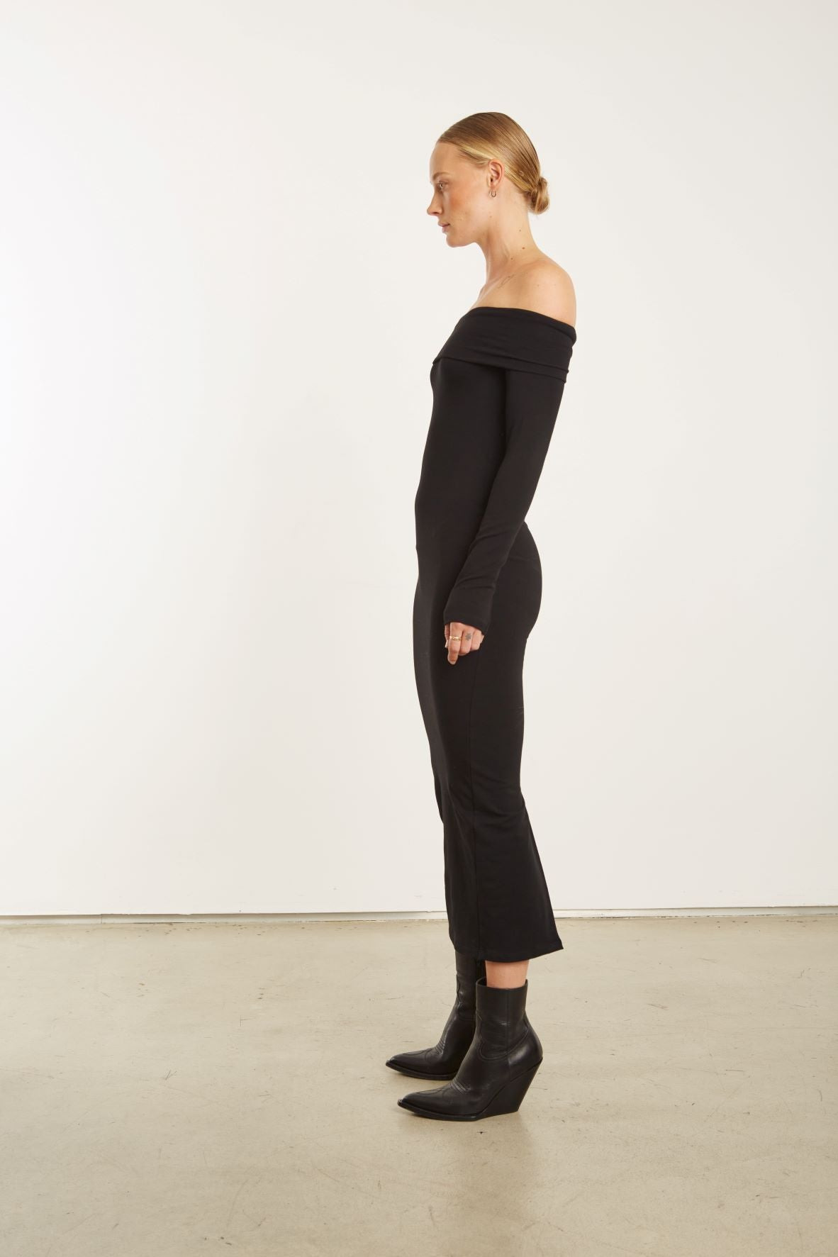 BLACK CITY OFF SHOULDER DRESS - 5