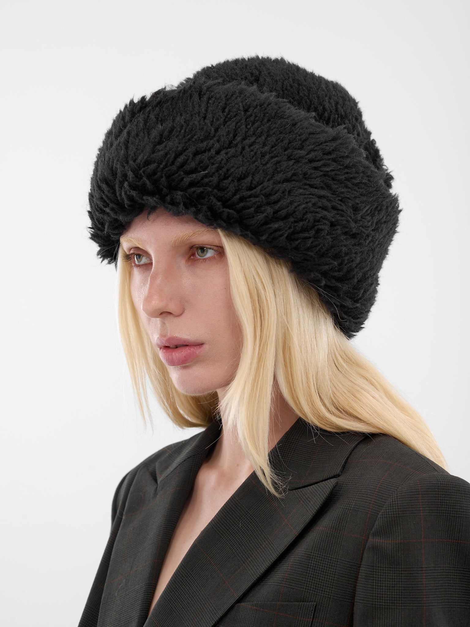 Black Fuzzy Wool Cap - 2