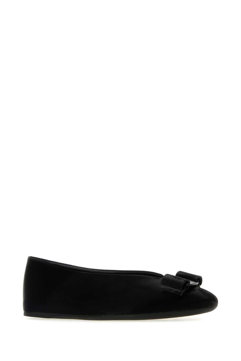 FERRAGAMO Salvatore Ferragamo Women Black Leather Vanna I Ballerinas outlook