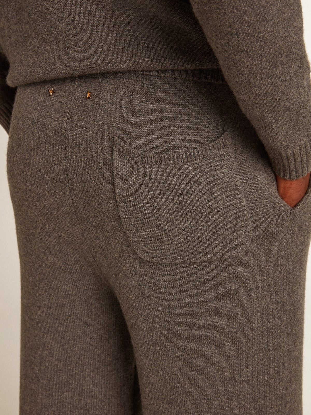Men’s gray melange cashmere blend joggers - 5