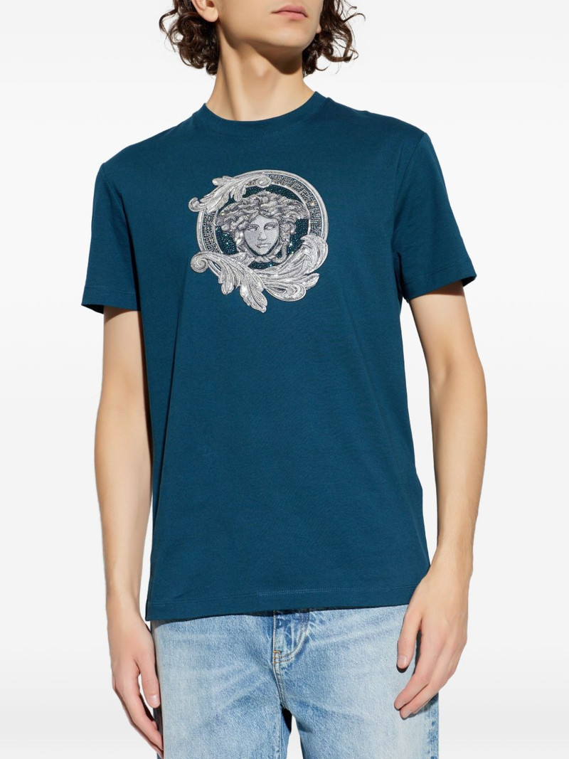 Medusa-embroidered T-shirt 3