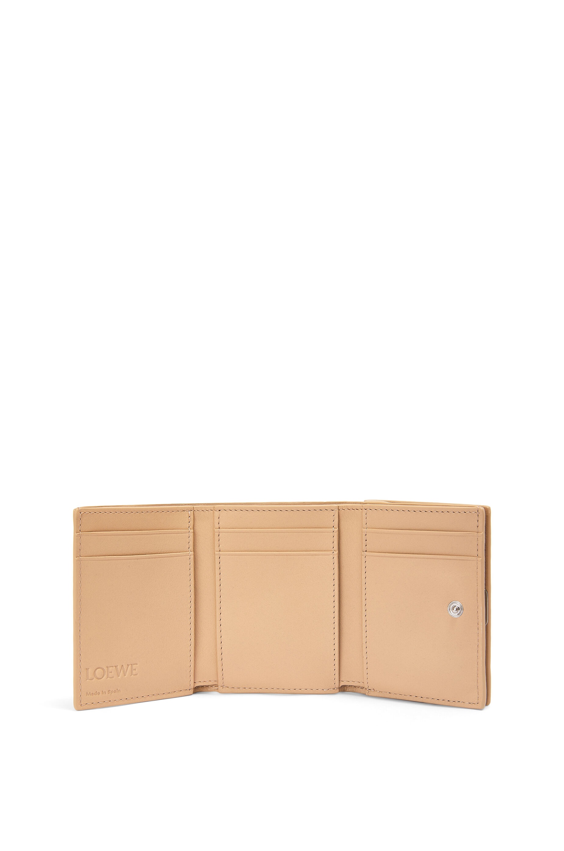 Anagram trifold wallet in pebble grain calfskin - 2