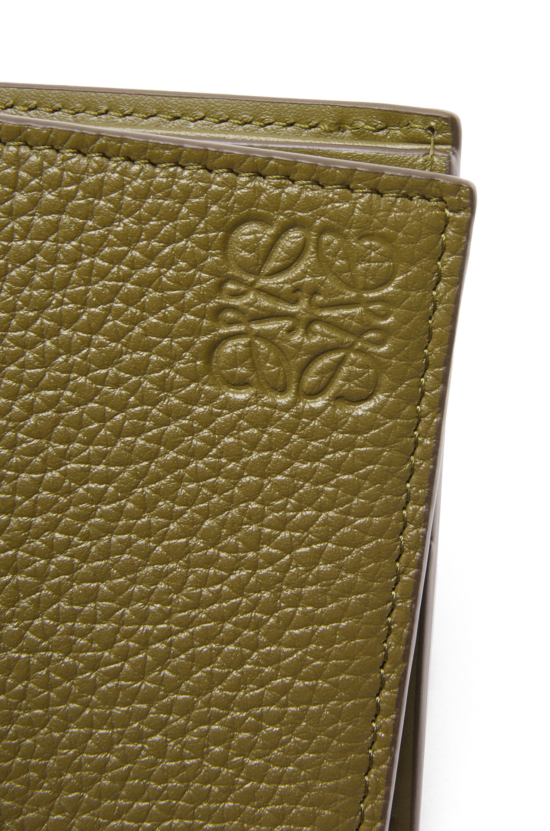 Bifold wallet in soft grained calfskin - 5