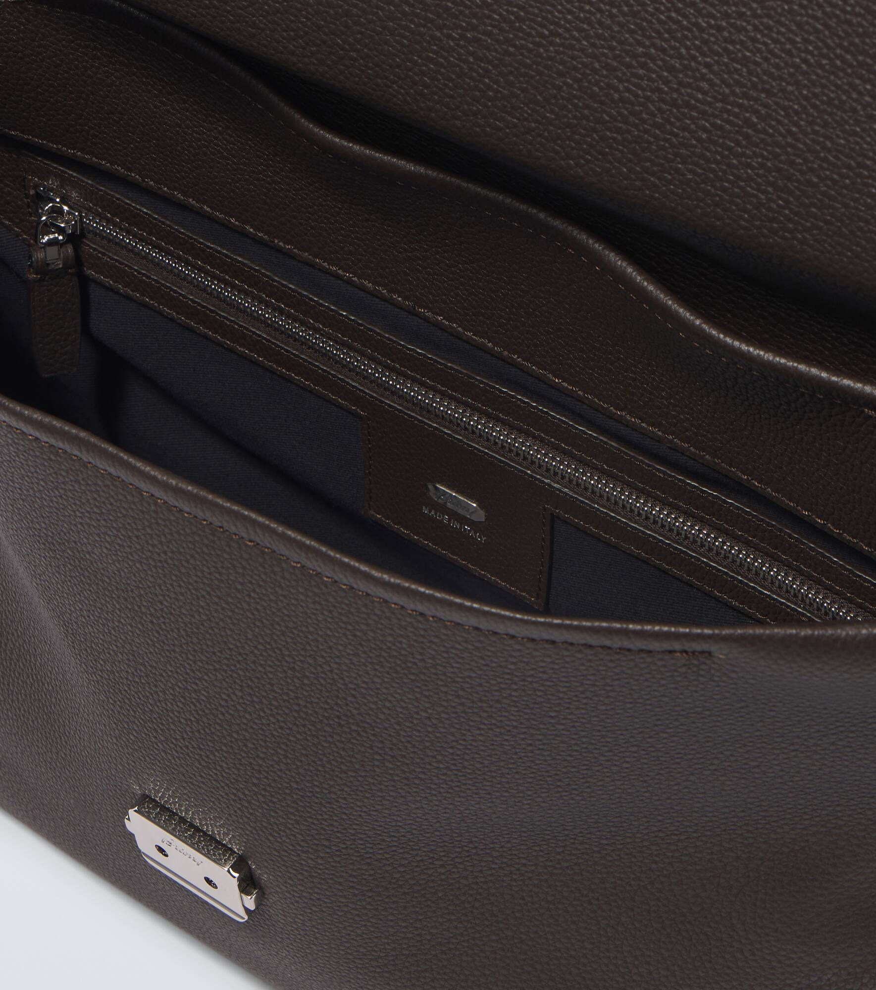 Leather briefcase - 4