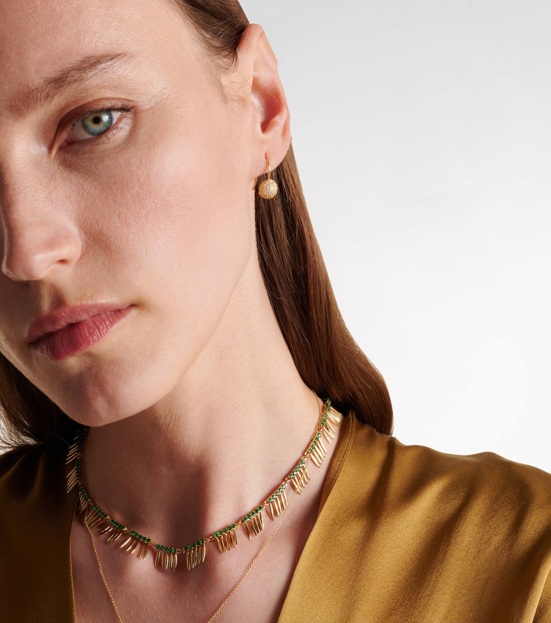 Sphere 18kt gold earring with diamonds - 3