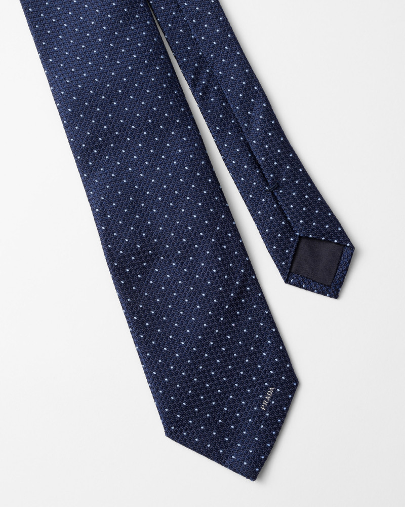 Silk tie 3