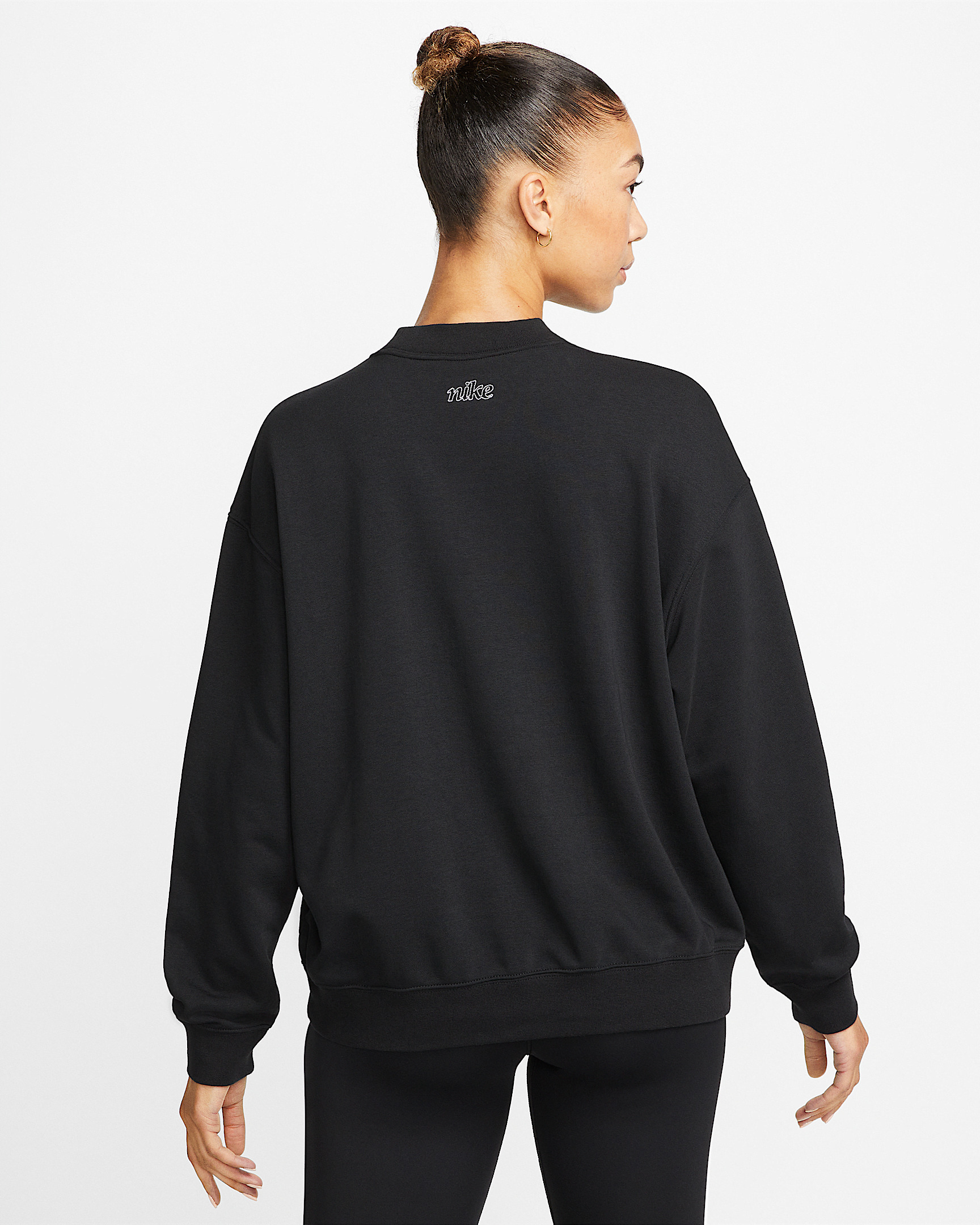 Nike Dri-FIT Get Fit Women's Graphic Crewneck Sweatshirt - 2