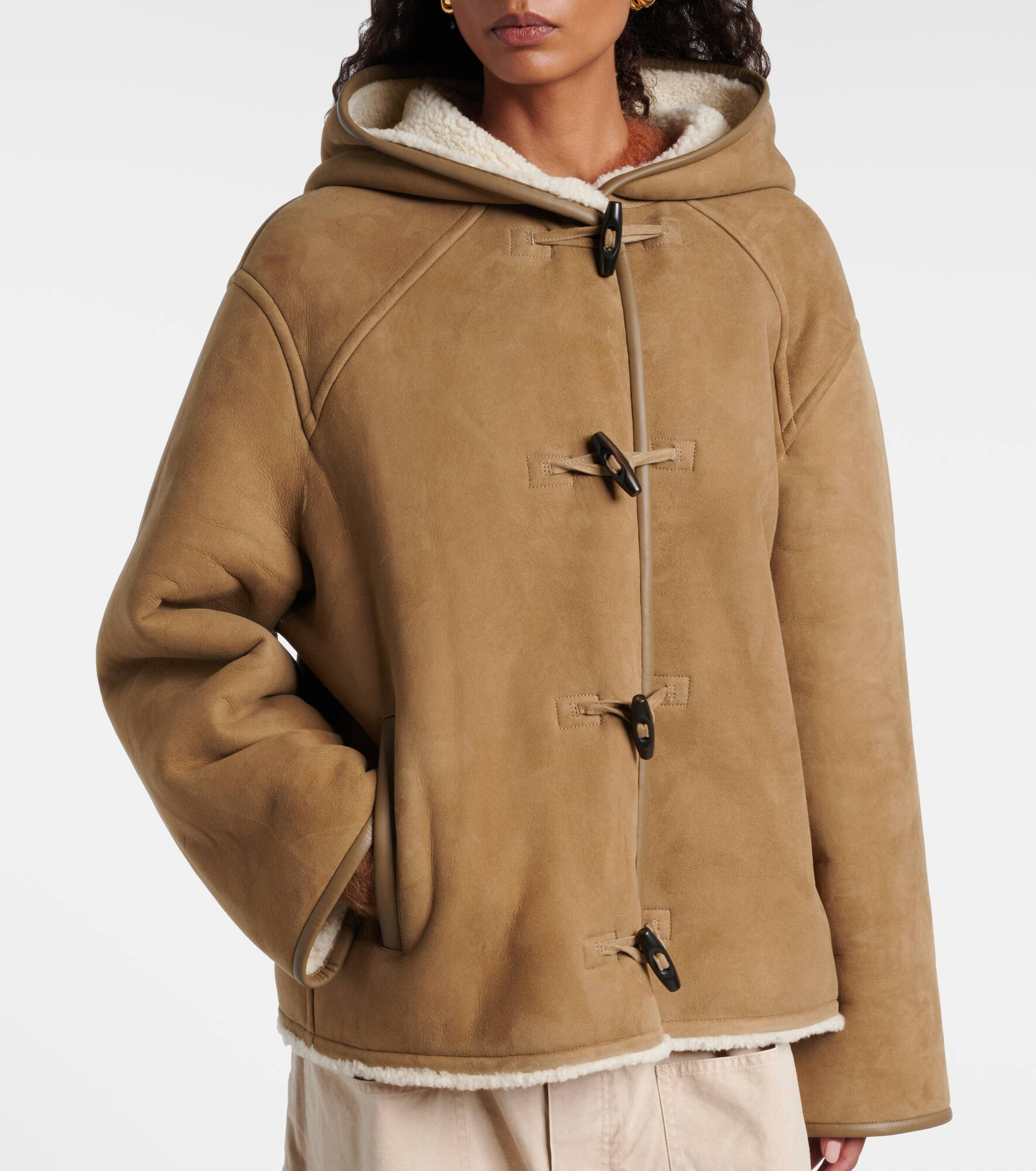 Reversible leather and shearling jacket - 6