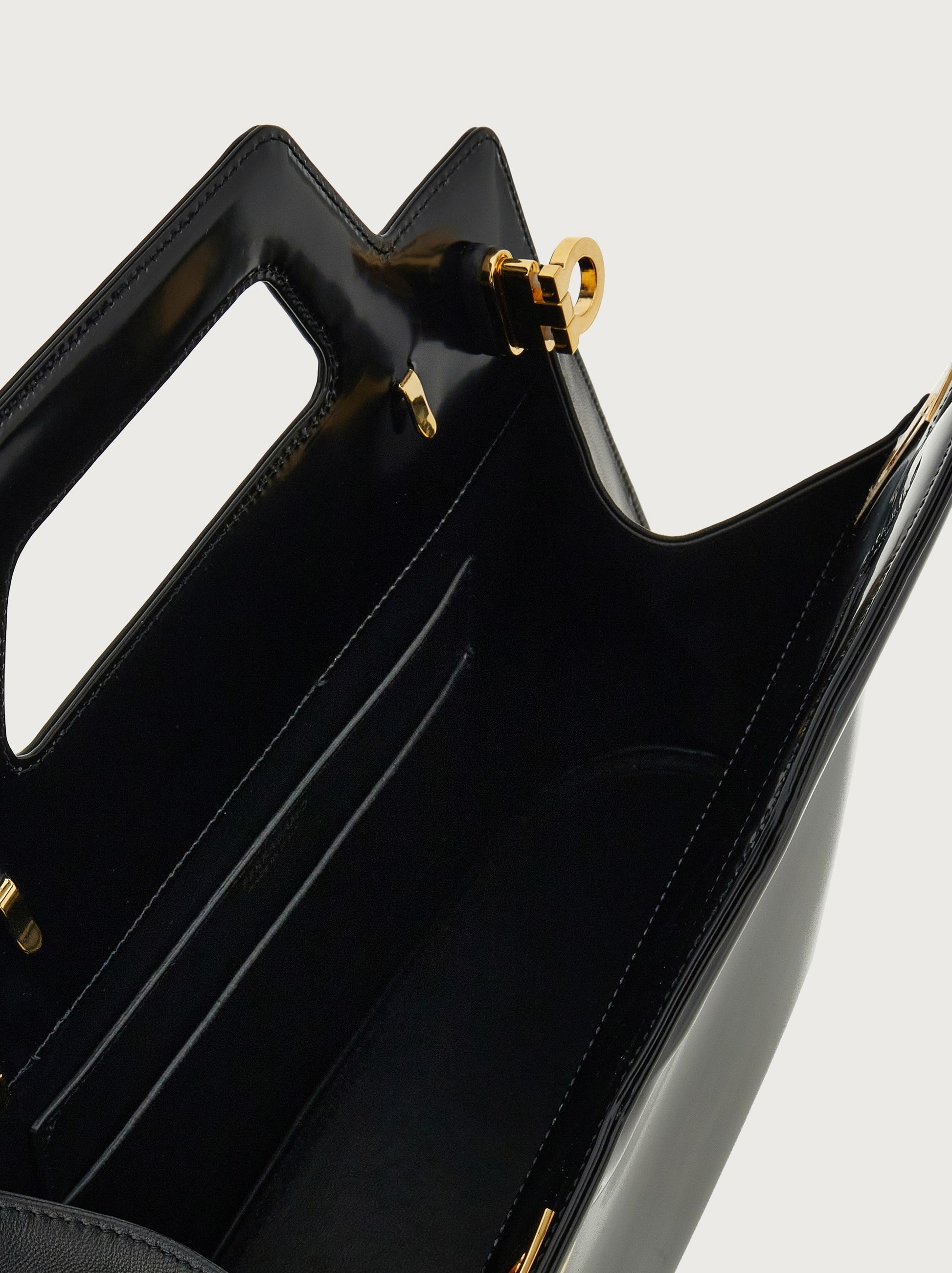 Wanda top handle - 5