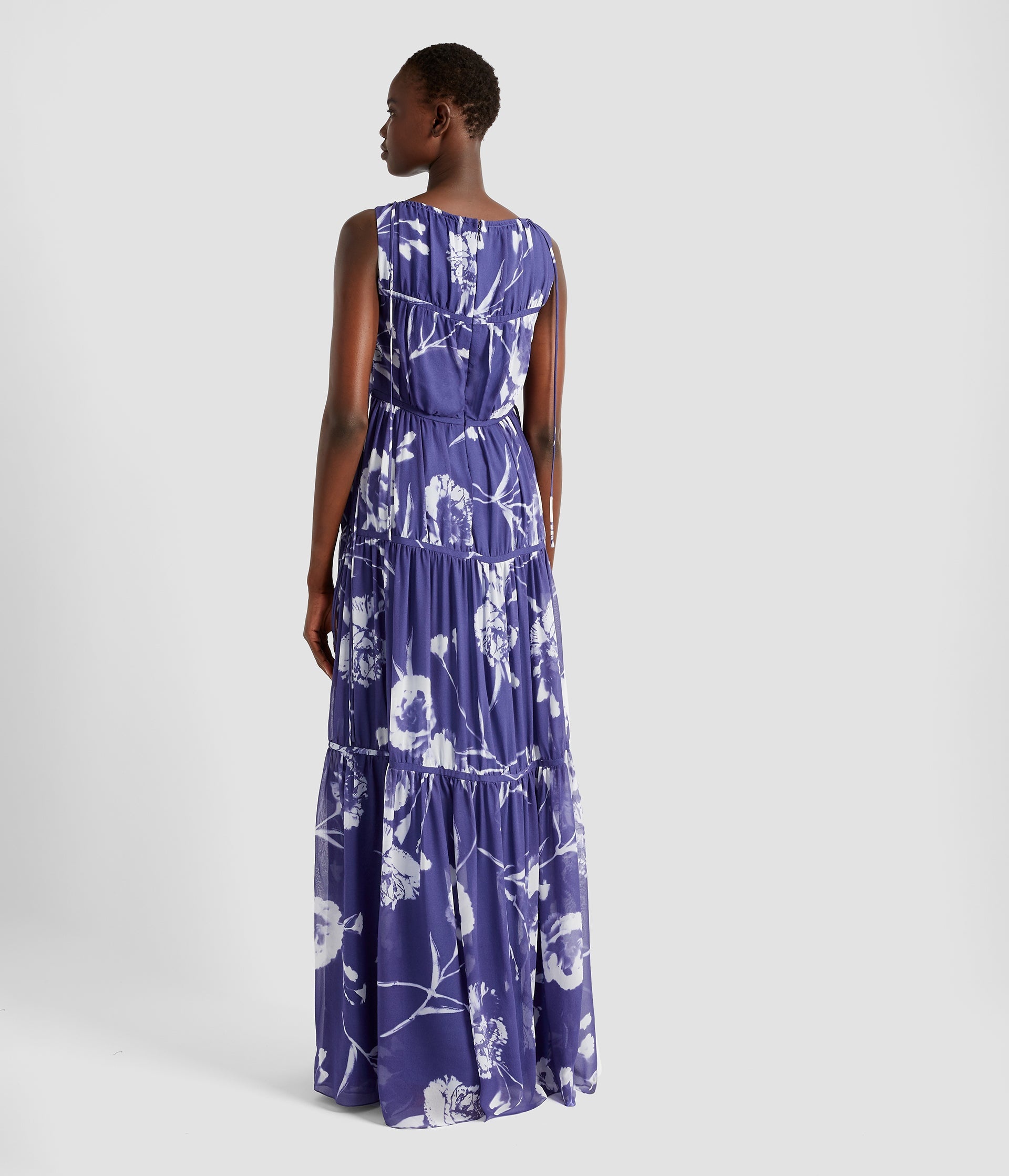 SLEEVELESS GOWN WITH TIE DETAILS - 3