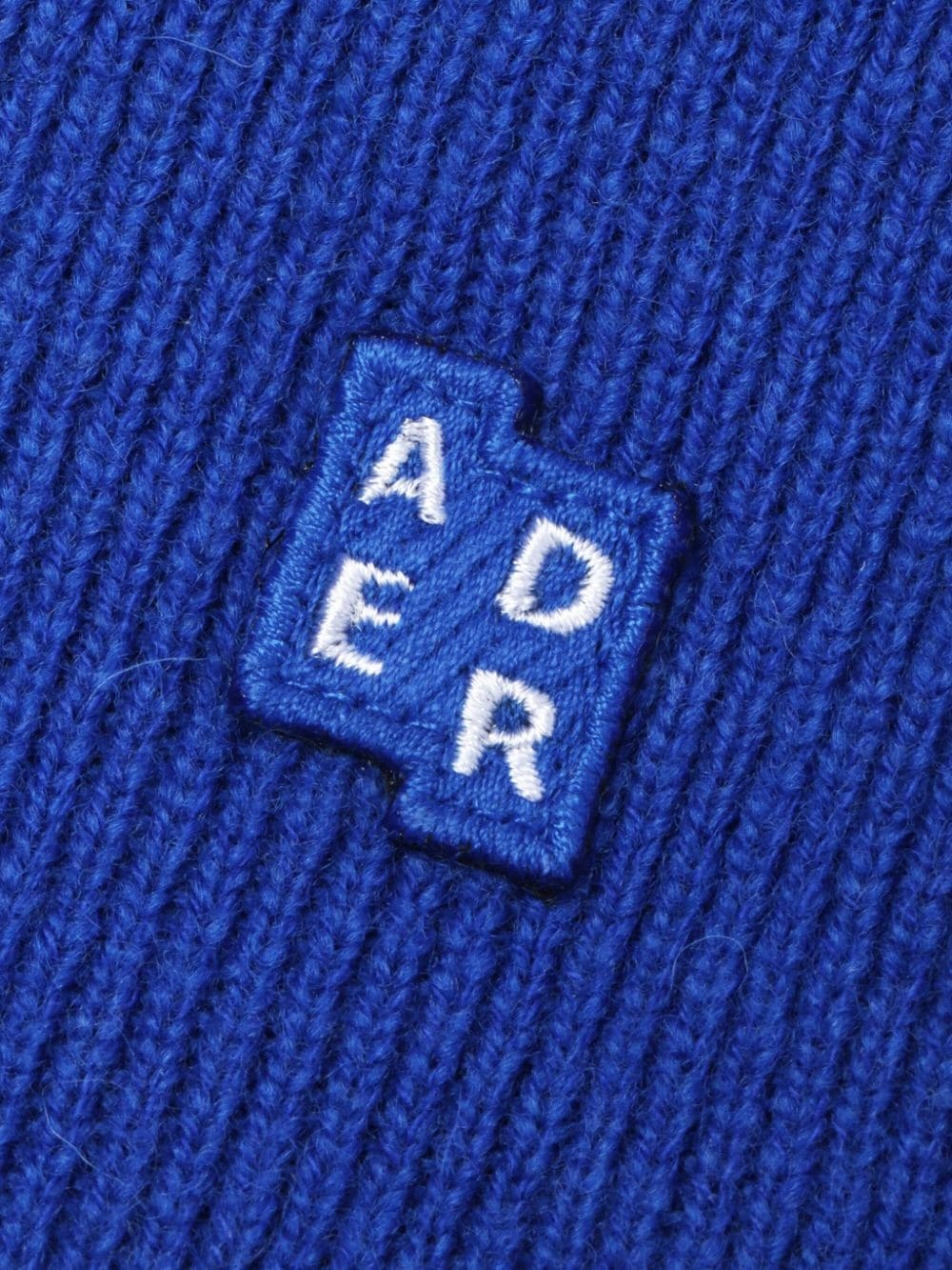 logo-appliquÃ© ribbed-knit beanie - 3