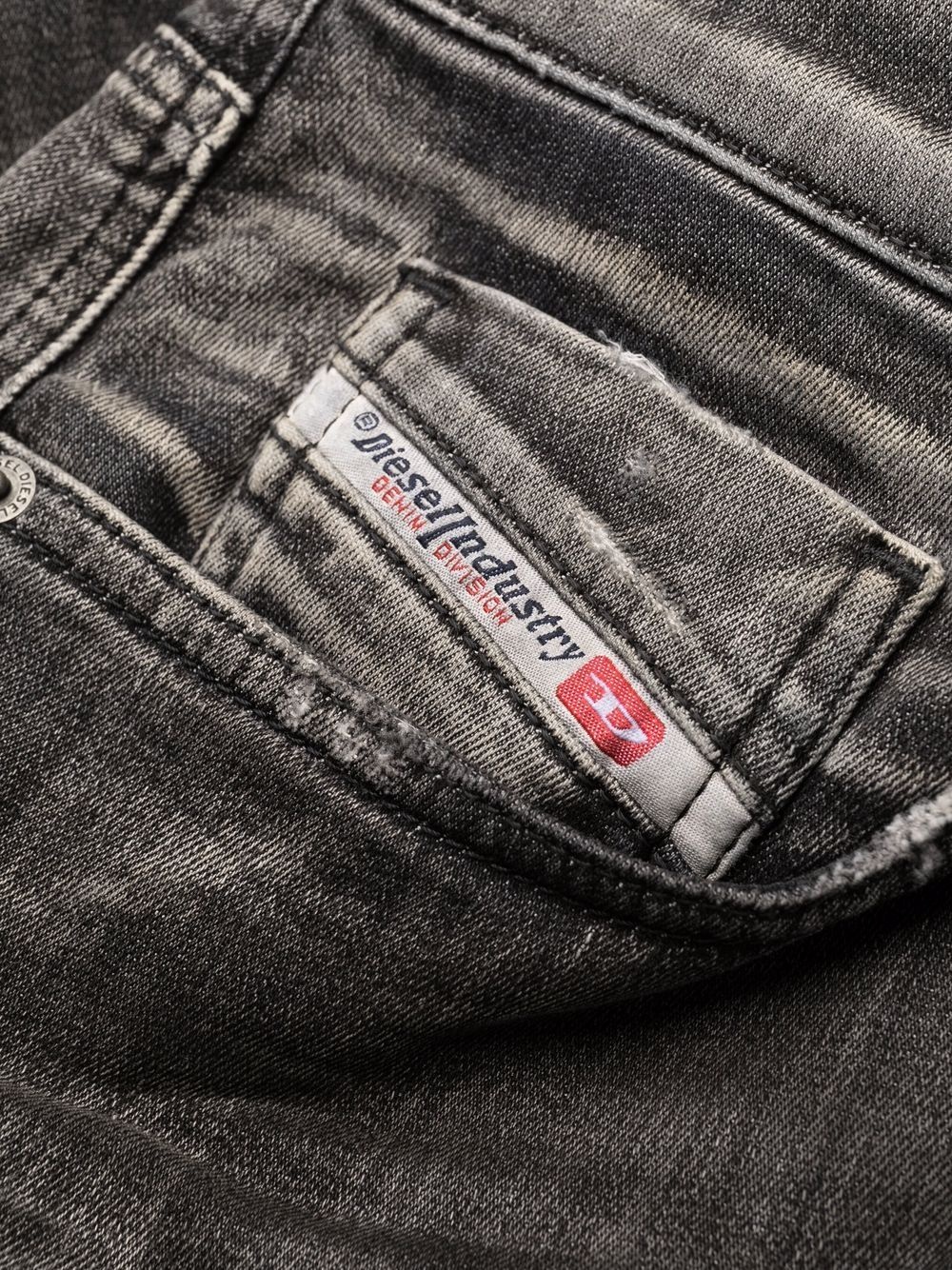 slim-cut D-Strukt JoggJeans® - 7