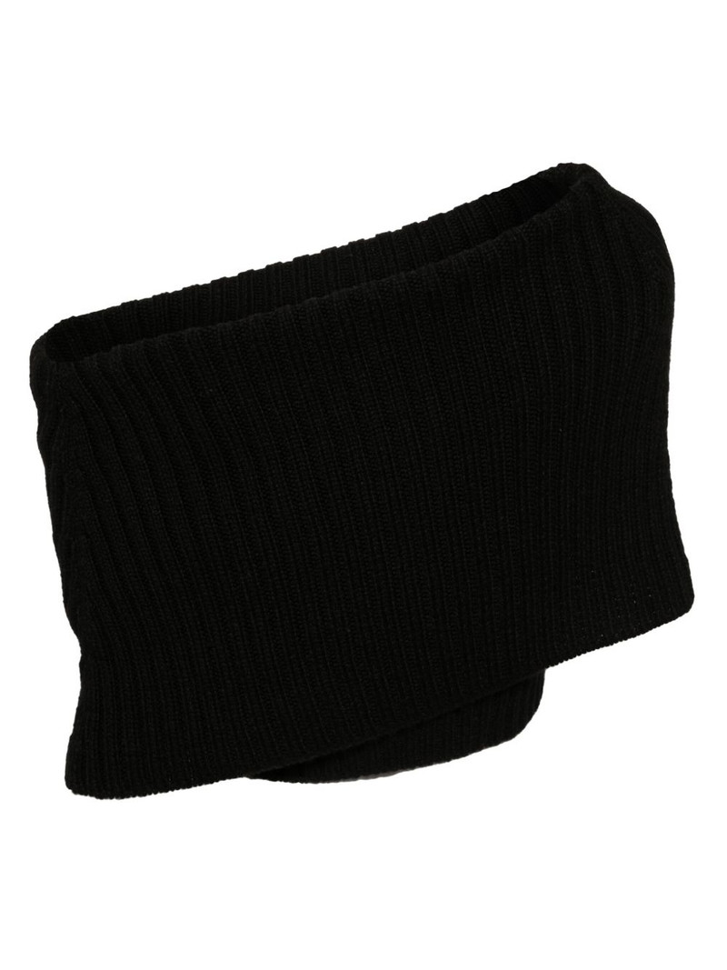 Monse off-shoulder jumper outlook