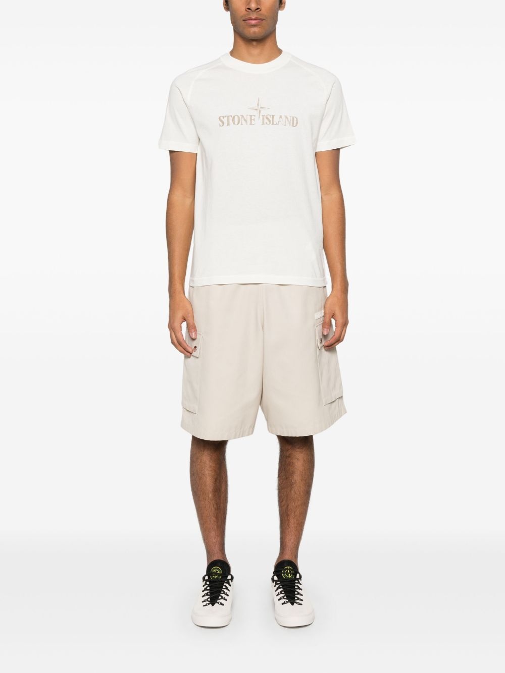 logo-print T-shirt - 2