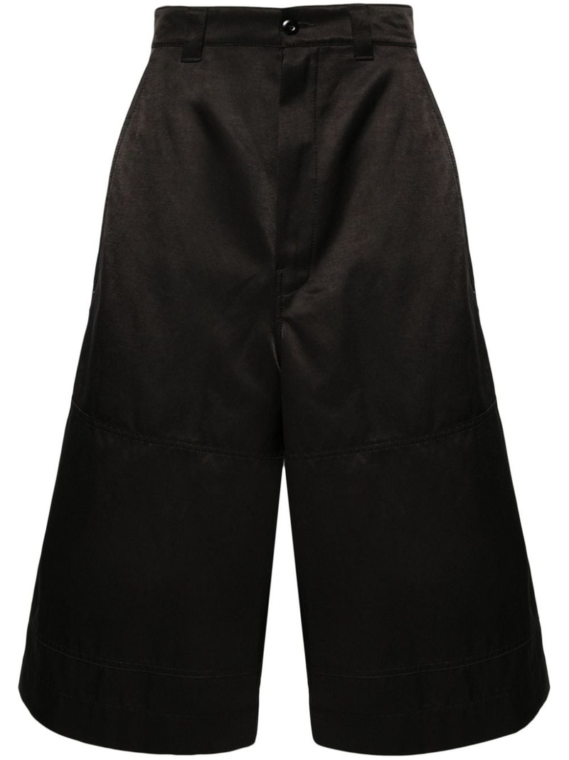 knee-length twill cargo shorts 1