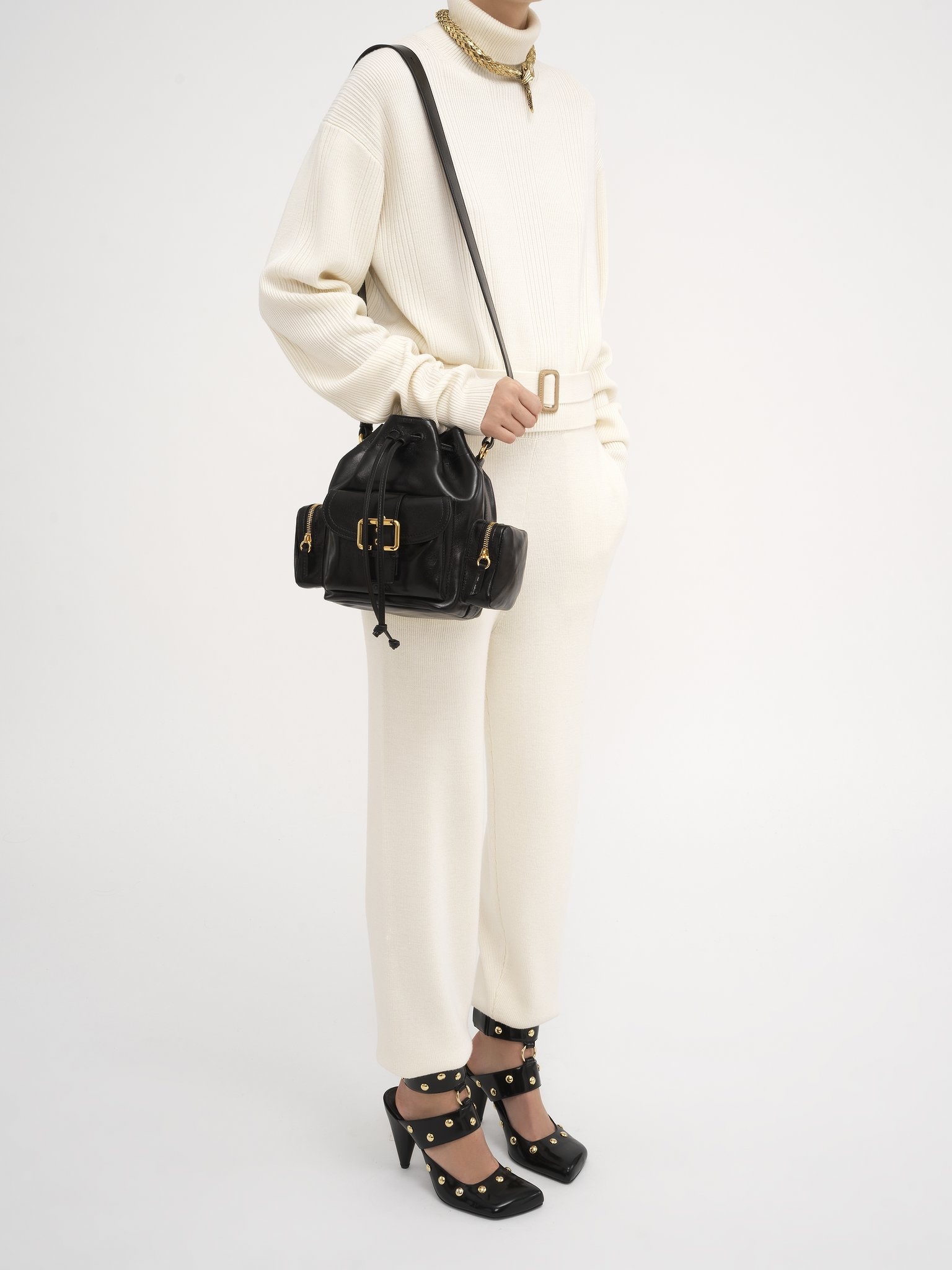 CAMERA BUCKET BAG IN SHINY LEATHER - 2