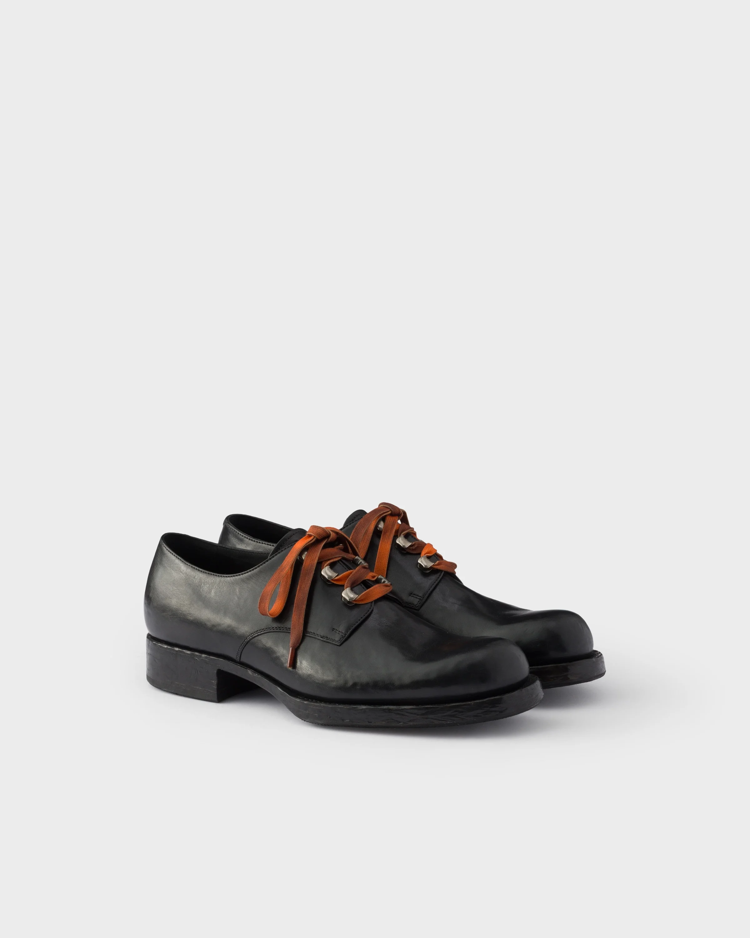 Antiqued leather lace-up shoes - 1