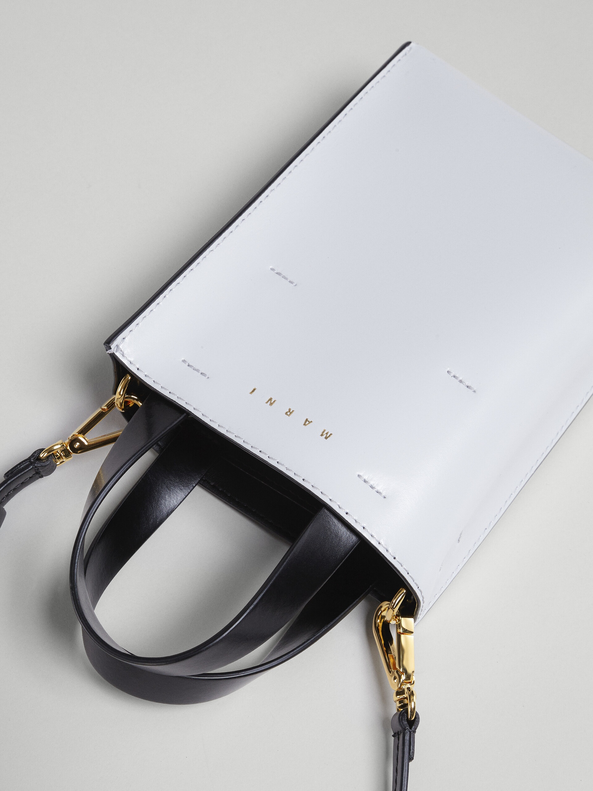 MUSEO NANO BAG IN WHITE AND BLACK LEATHER - 3