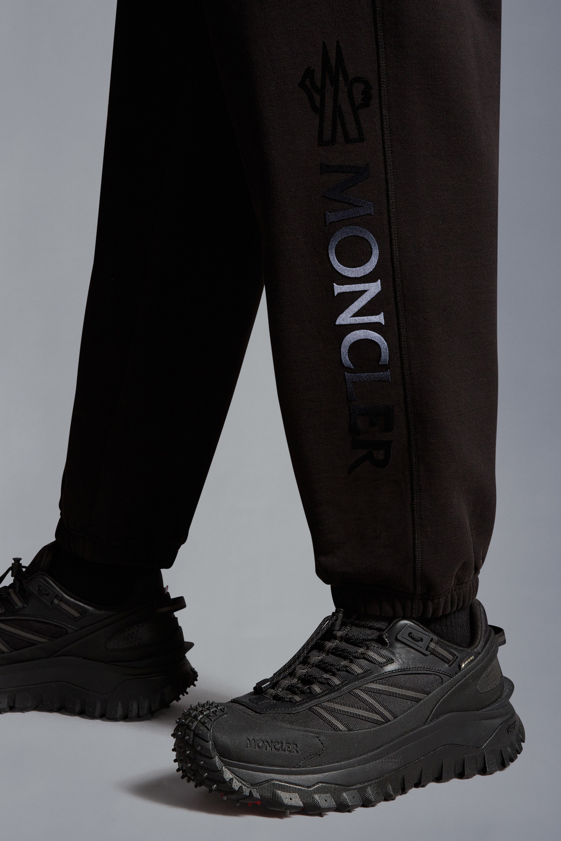 Logo Jogging Pants - 5
