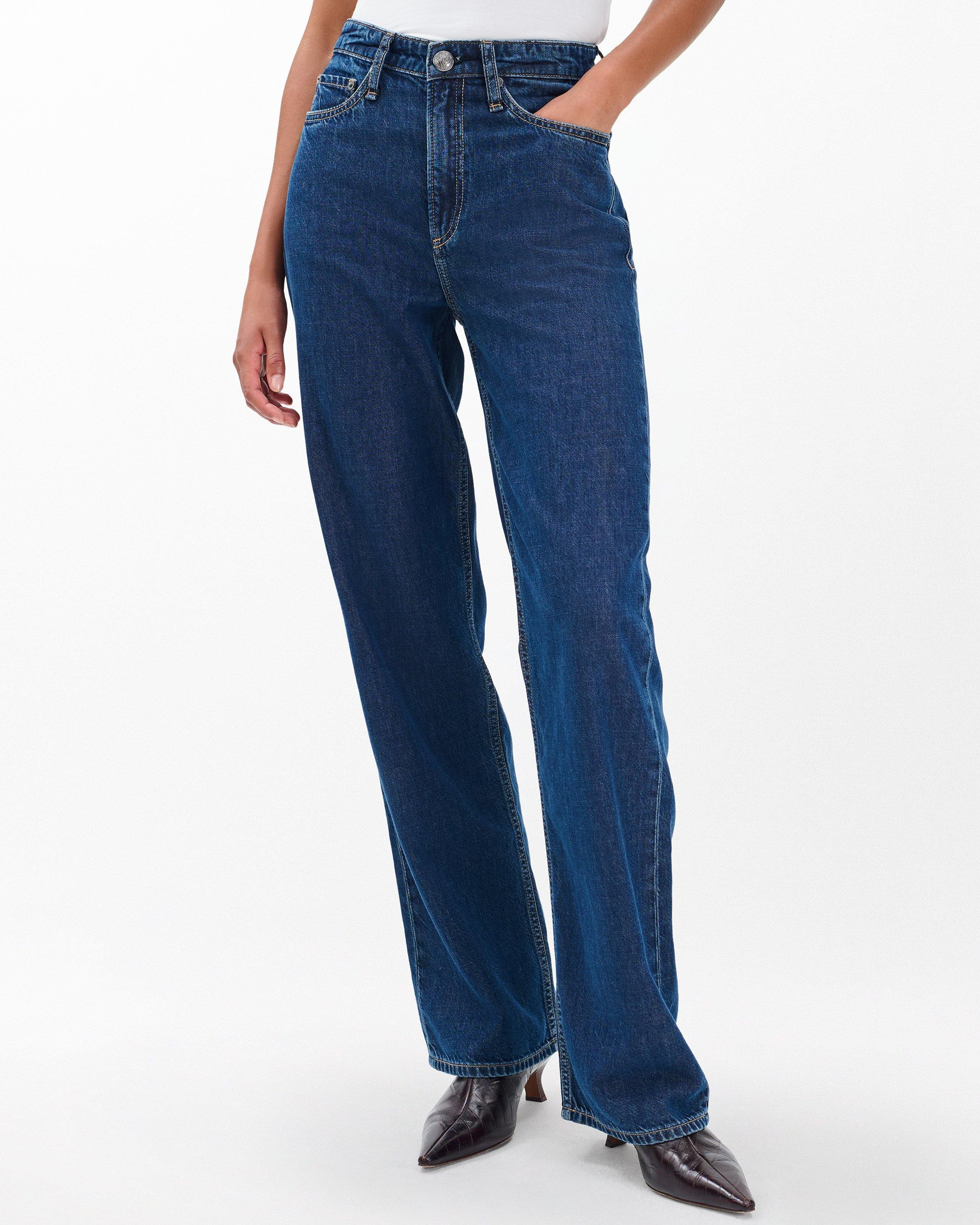 Logan Wide-Leg Jeans
Featherweight in Wellbrook - 4