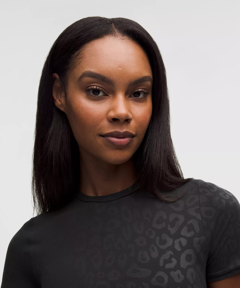 Wundermost Ultra-Soft Nulu Crewneck Cropped T-Shirt 4