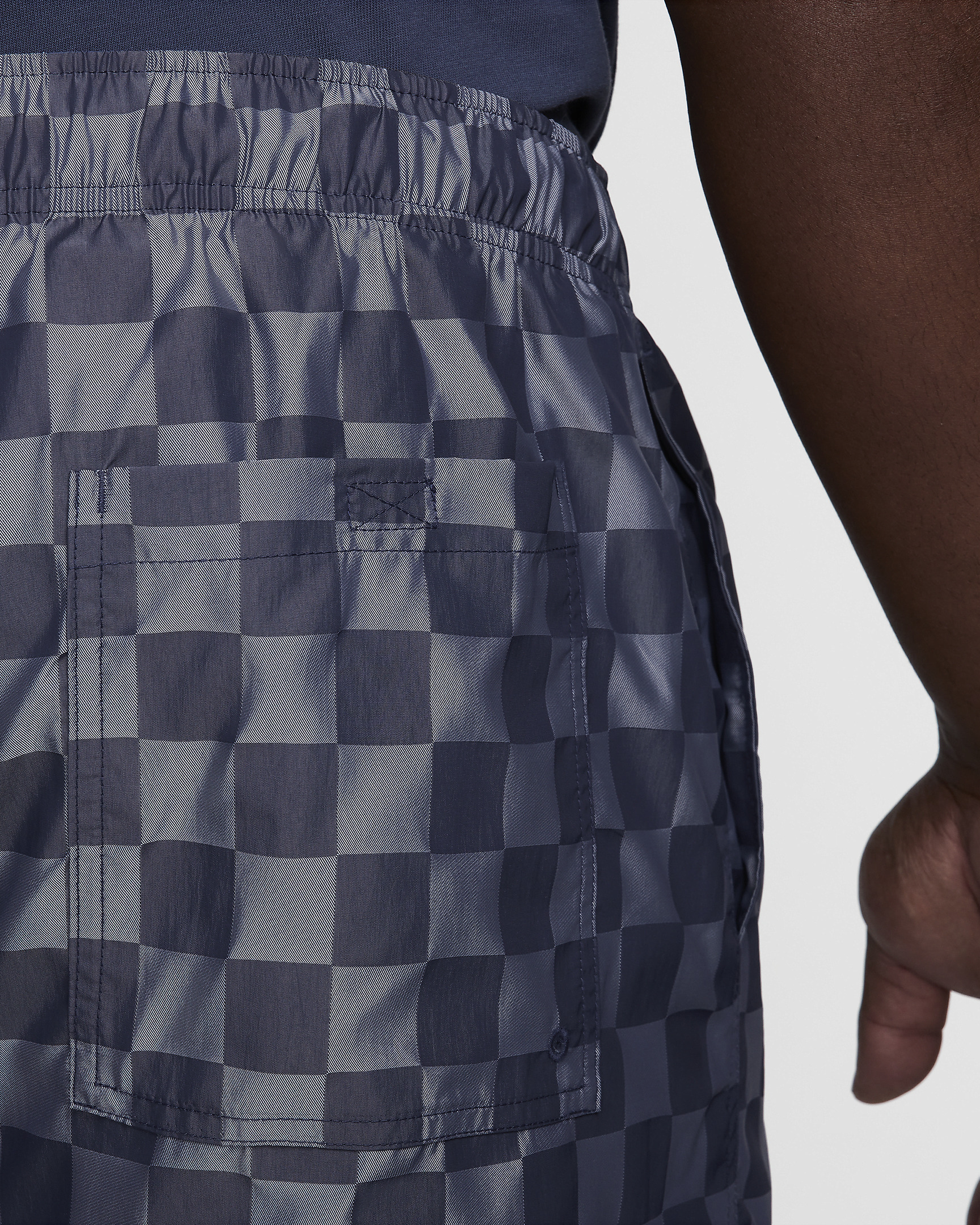 Nike Club Men's Flow Shorts - 12