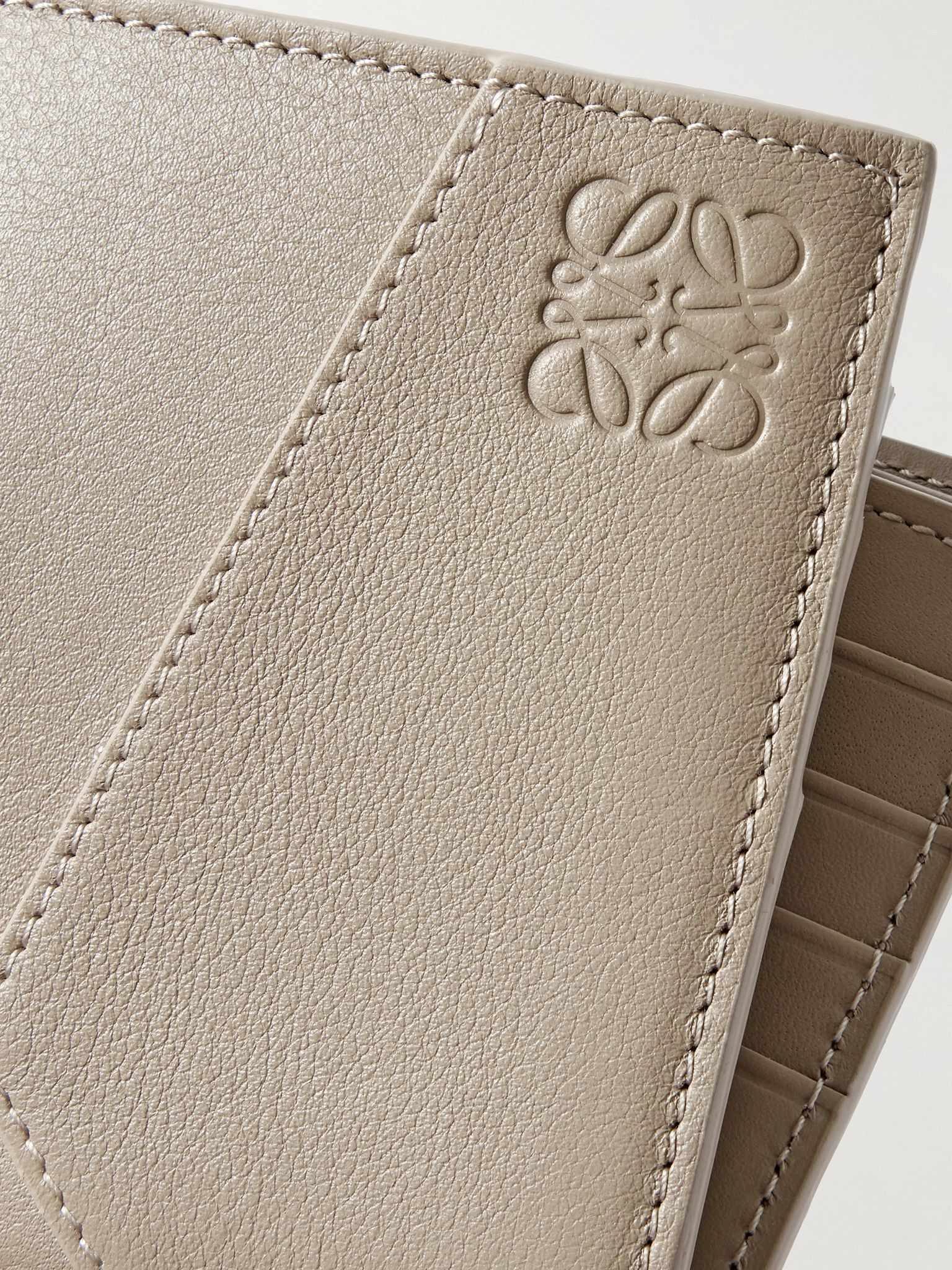 Puzzle Logo-Embossed Leather Billfold Wallet Beige - 3