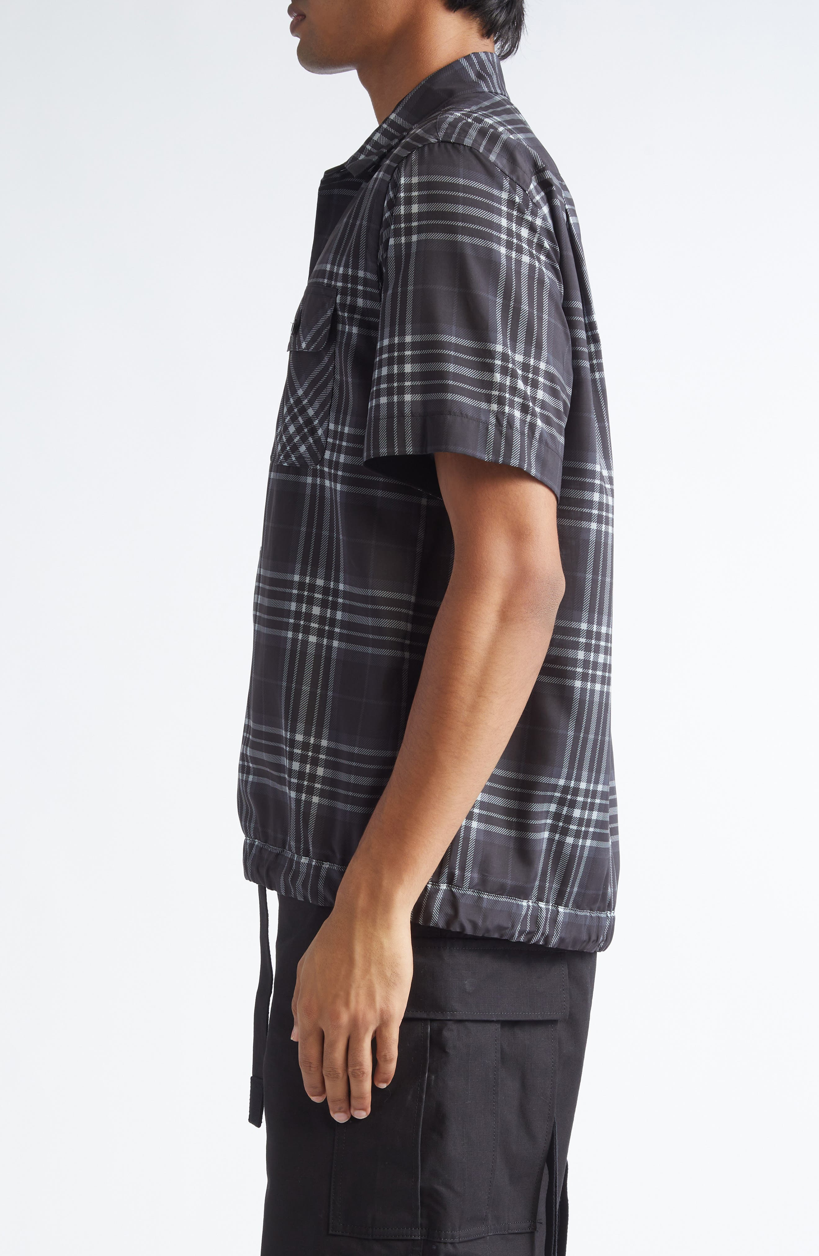 Sacai Plaid Drawcord Hem Camp Shirt in Black at Nordstrom - 4