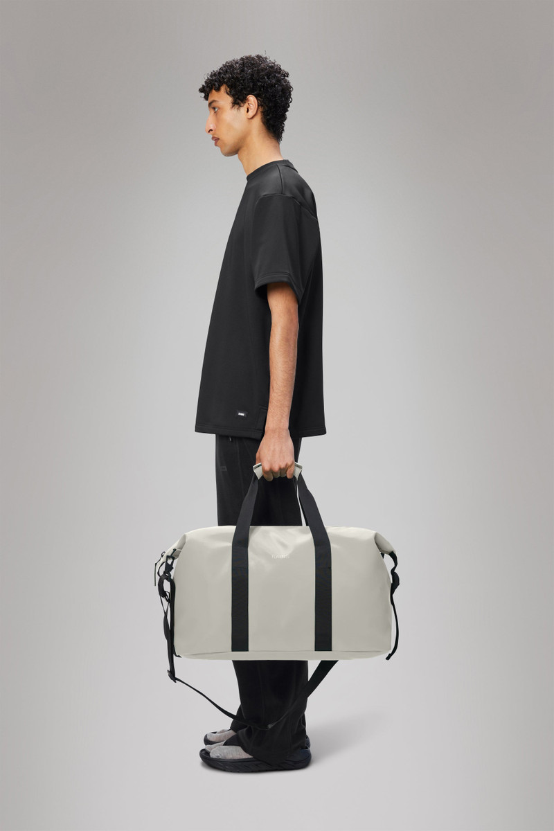 RAINS Hilo Weekend Bag outlook