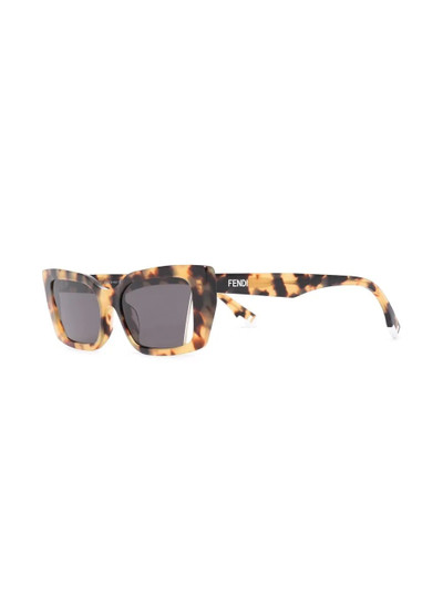 FENDI rectangular-frame sunglasses outlook